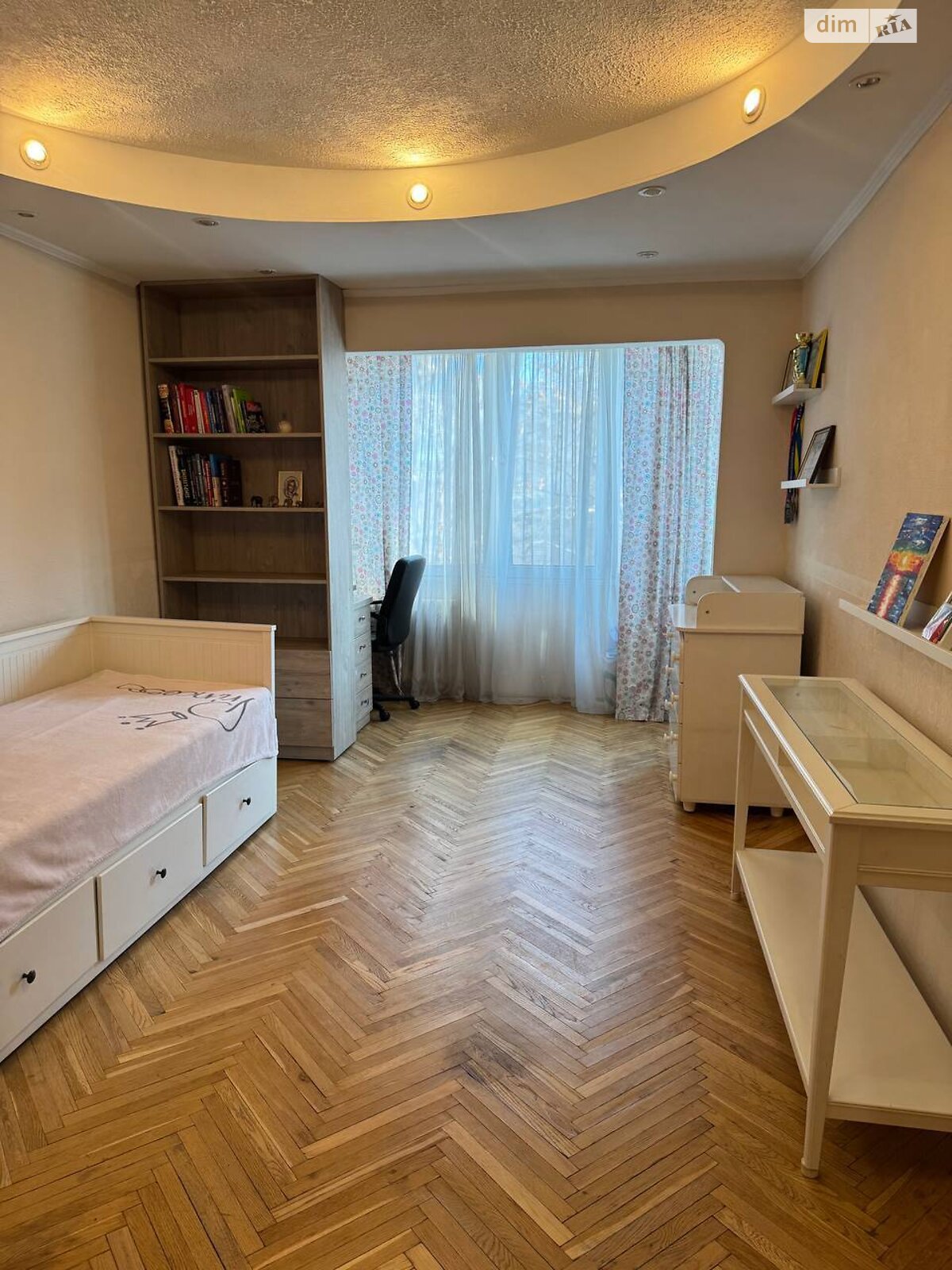 Продажа трехкомнатной квартиры в Киеве, на просп. Берестейский 17, район Шулявка фото 1 Продажа трехкомнатной квартиры в Киеве, на просп. Берестейский 17, район Шулявка фото 1