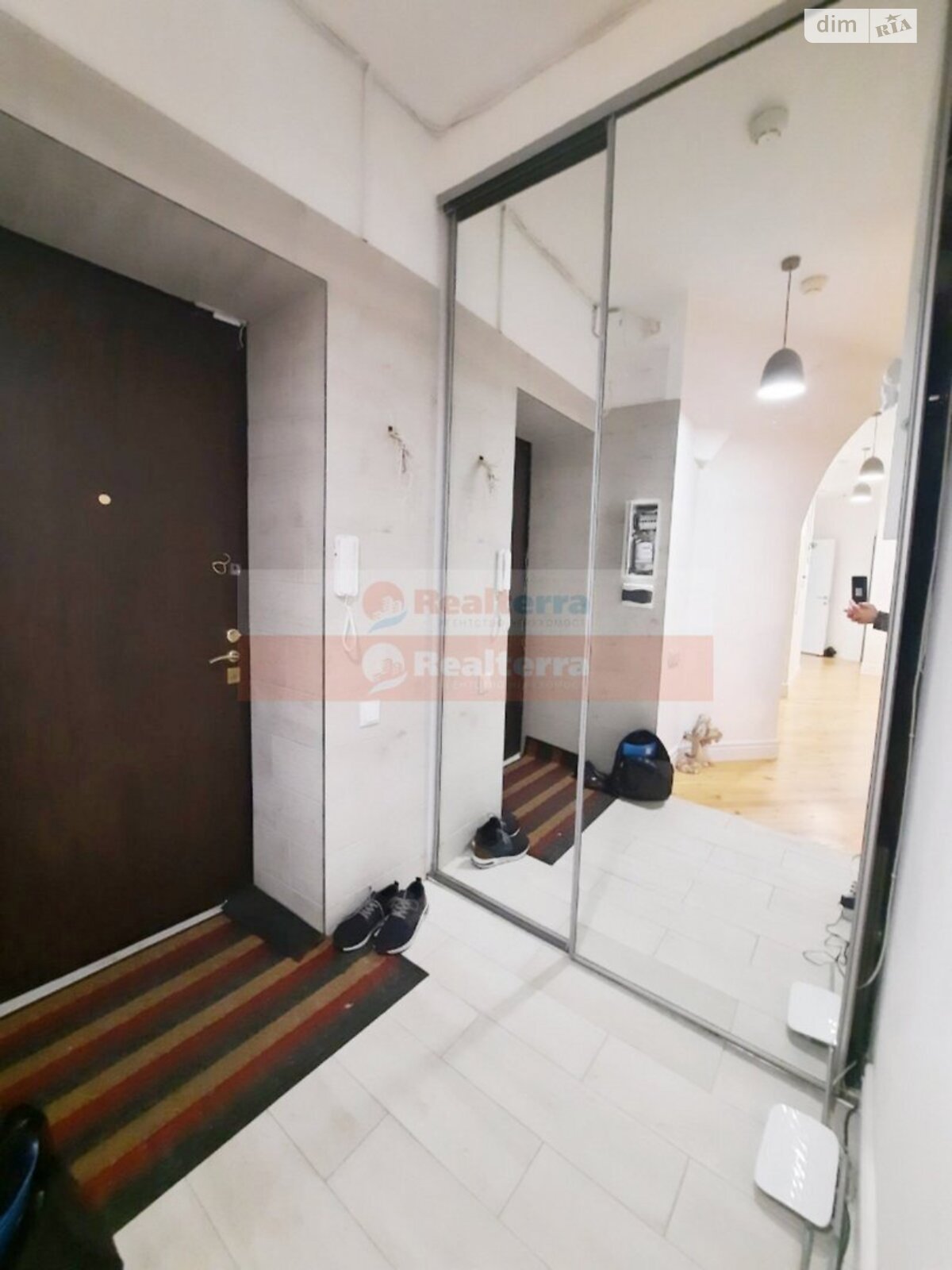 Продажа трехкомнатной квартиры в Киеве, на просп. Берестейский 45, район Шулявка фото 1 Продажа трехкомнатной квартиры в Киеве, на просп. Берестейский 45, район Шулявка фото 1