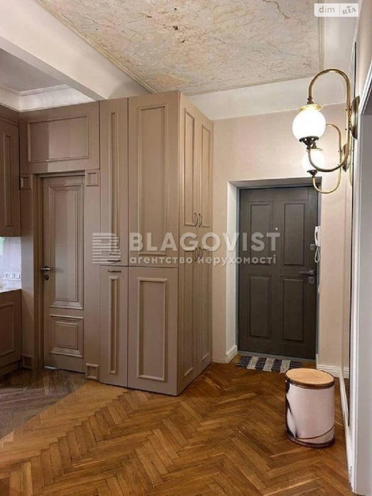 Продажа трехкомнатной квартиры в Киеве, на просп. Берестейский 30, район Шулявка фото 1 Продажа трехкомнатной квартиры в Киеве, на просп. Берестейский 30, район Шулявка фото 1