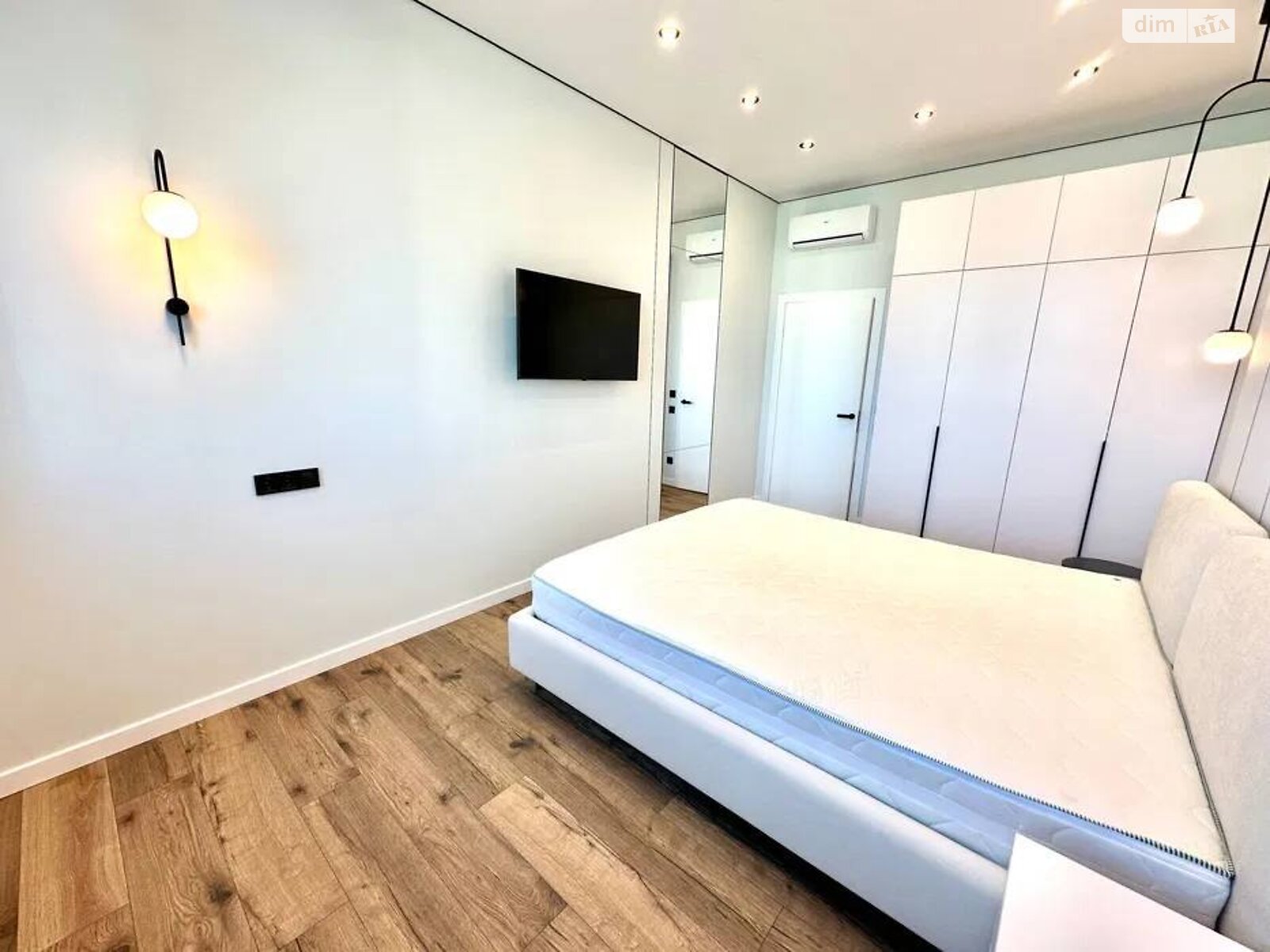 Продажа однокомнатной квартиры в Киеве, на просп. Берестейский 11 корпус 3, район Шулявка фото 1