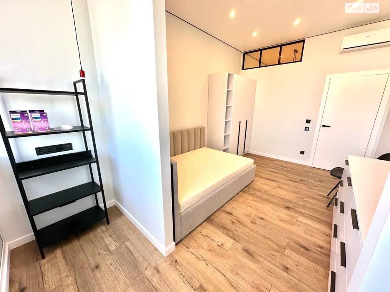 Продажа однокомнатной квартиры в Киеве, на просп. Берестейский 11 корпус 3, район Шулявка фото 1