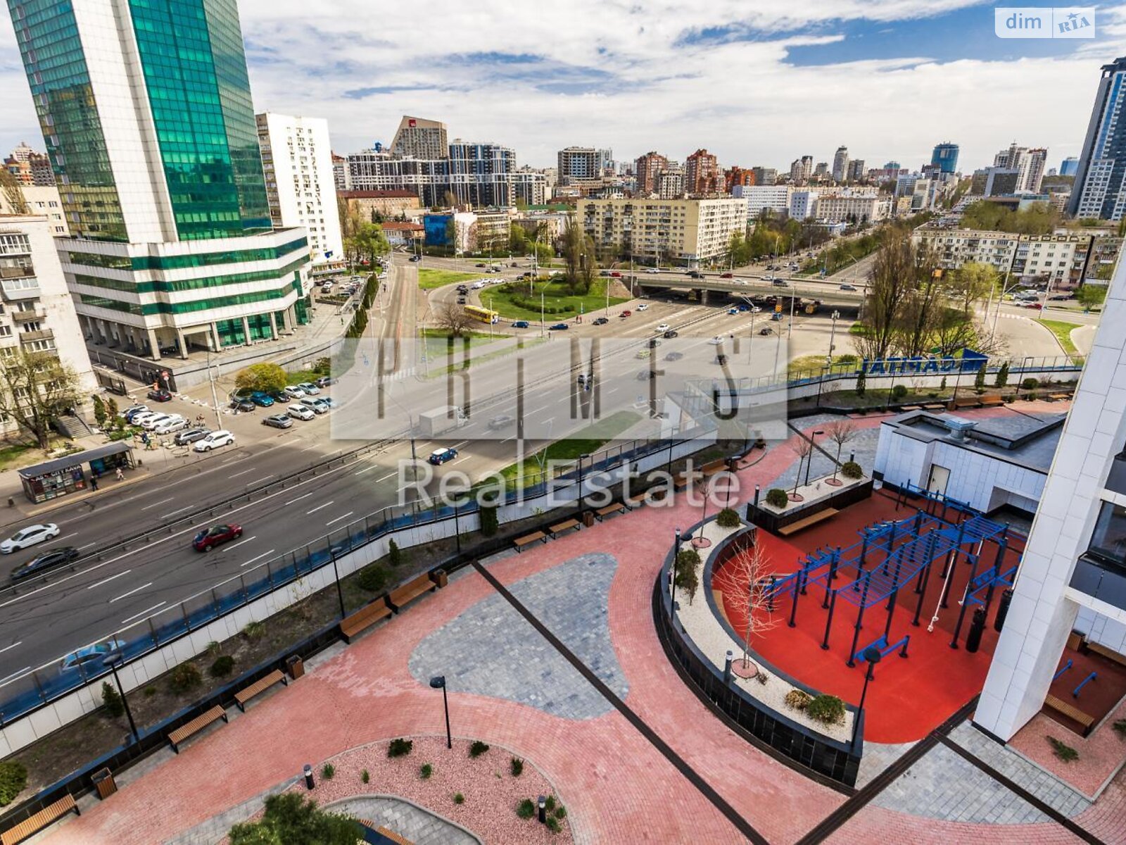 Продажа трехкомнатной квартиры в Киеве, на просп. Берестейский 11 корпус 1, район Шулявка фото 1