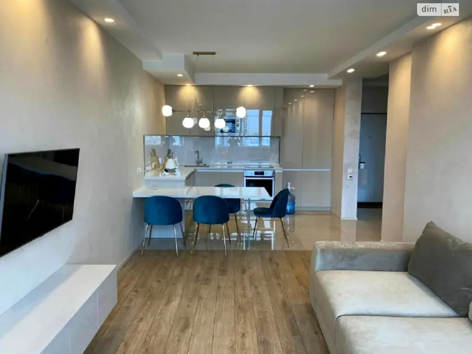 Продажа трехкомнатной квартиры в Киеве, на просп. Берестейский 5В, район Шулявка фото 1