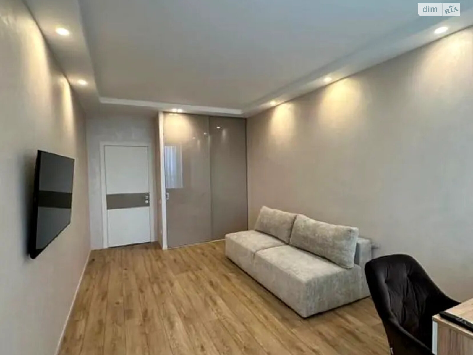 Продажа трехкомнатной квартиры в Киеве, на просп. Берестейский 5В, район Шулявка фото 1