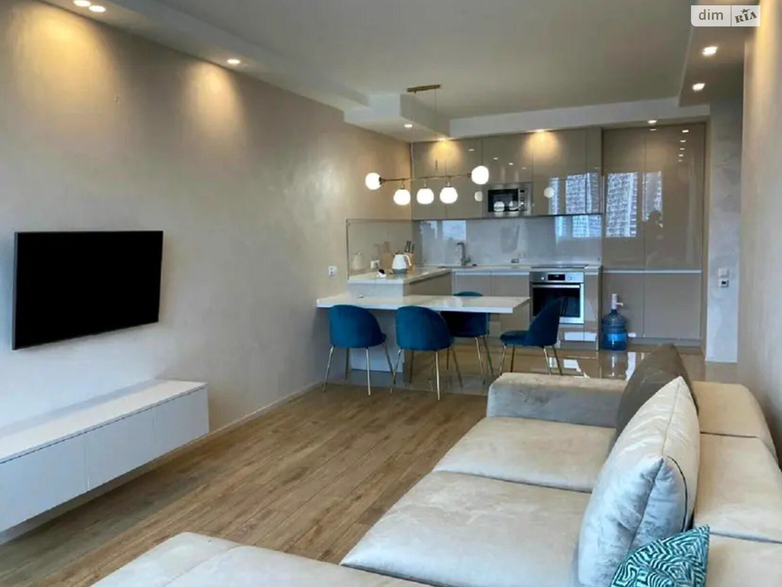 Продажа трехкомнатной квартиры в Киеве, на просп. Берестейский 5В, район Шулявка фото 1