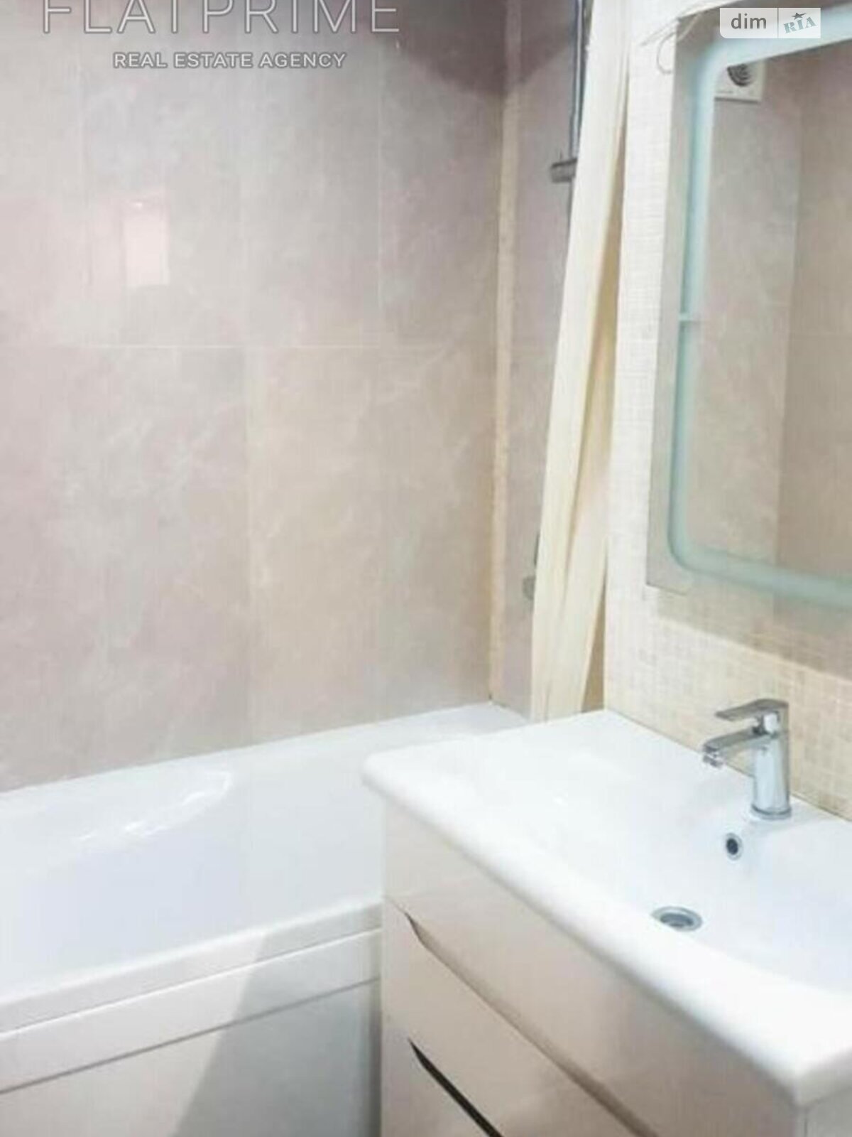 Продаж трикімнатної квартири в Києві, на вул. Борщагівська 14, район Шулявка фото 1 Продаж трикімнатної квартири в Києві, на вул. Борщагівська 14, район Шулявка фото 1