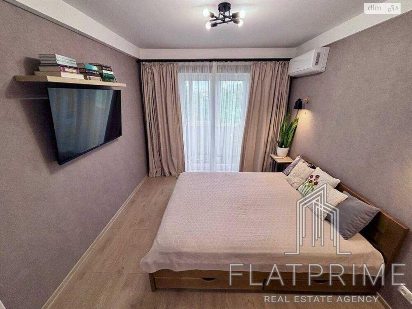 Продажа трехкомнатной квартиры в Киеве, на ул. Борщаговская 16, район Шулявка фото 1 Продажа трехкомнатной квартиры в Киеве, на ул. Борщаговская 16, район Шулявка фото 1