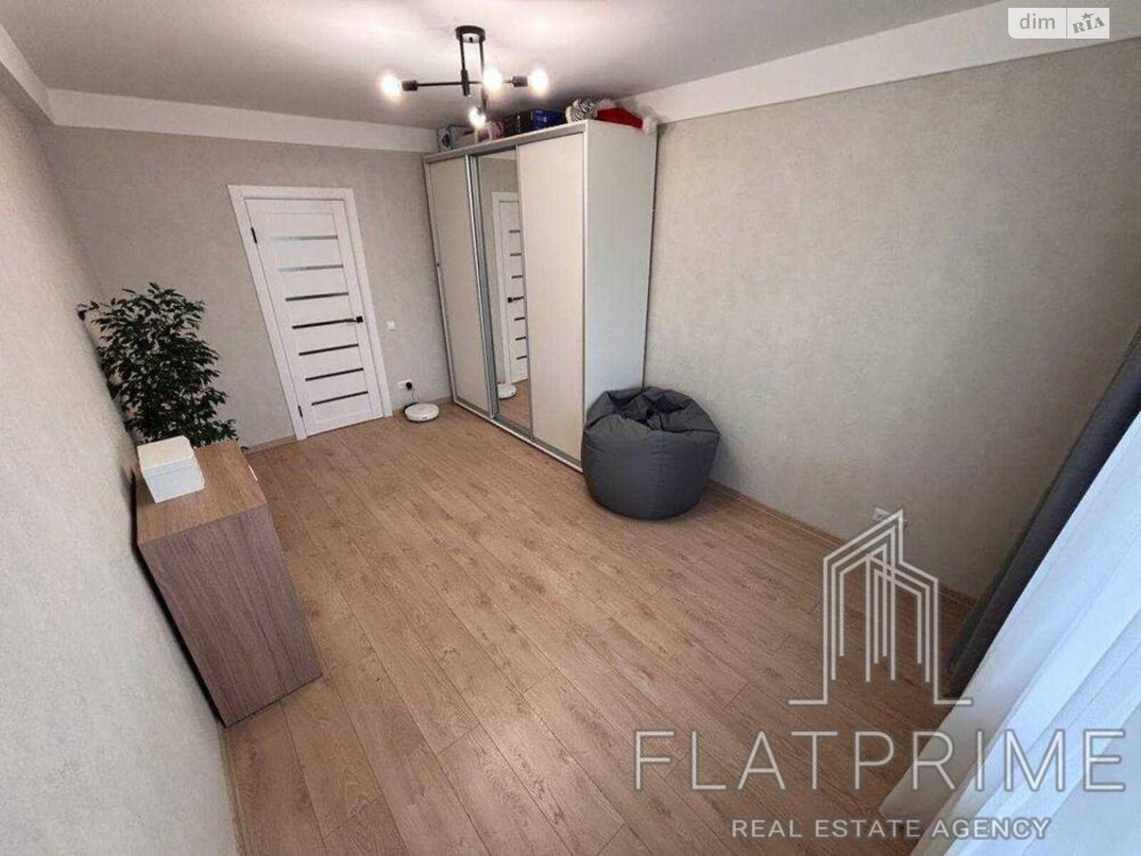 Продажа трехкомнатной квартиры в Киеве, на ул. Борщаговская 16, район Шулявка фото 1 Продажа трехкомнатной квартиры в Киеве, на ул. Борщаговская 16, район Шулявка фото 1