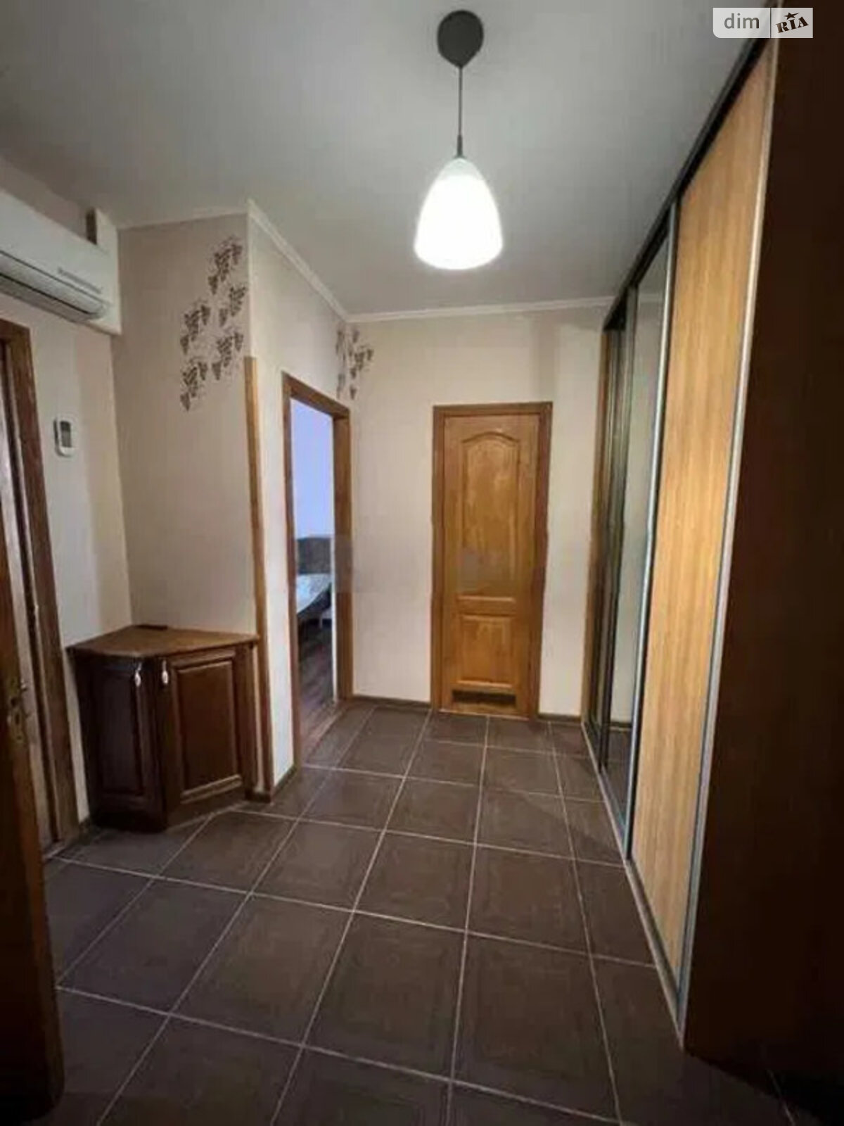 Продажа двухкомнатной квартиры в Киеве, на ул. Борщаговская 206, район Шулявка фото 1 Продажа двухкомнатной квартиры в Киеве, на ул. Борщаговская 206, район Шулявка фото 1