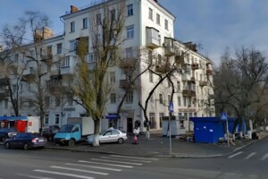 Продаж трикімнатної квартири в Києві, на вул. Гарматна 33, район Шулявка фото 2