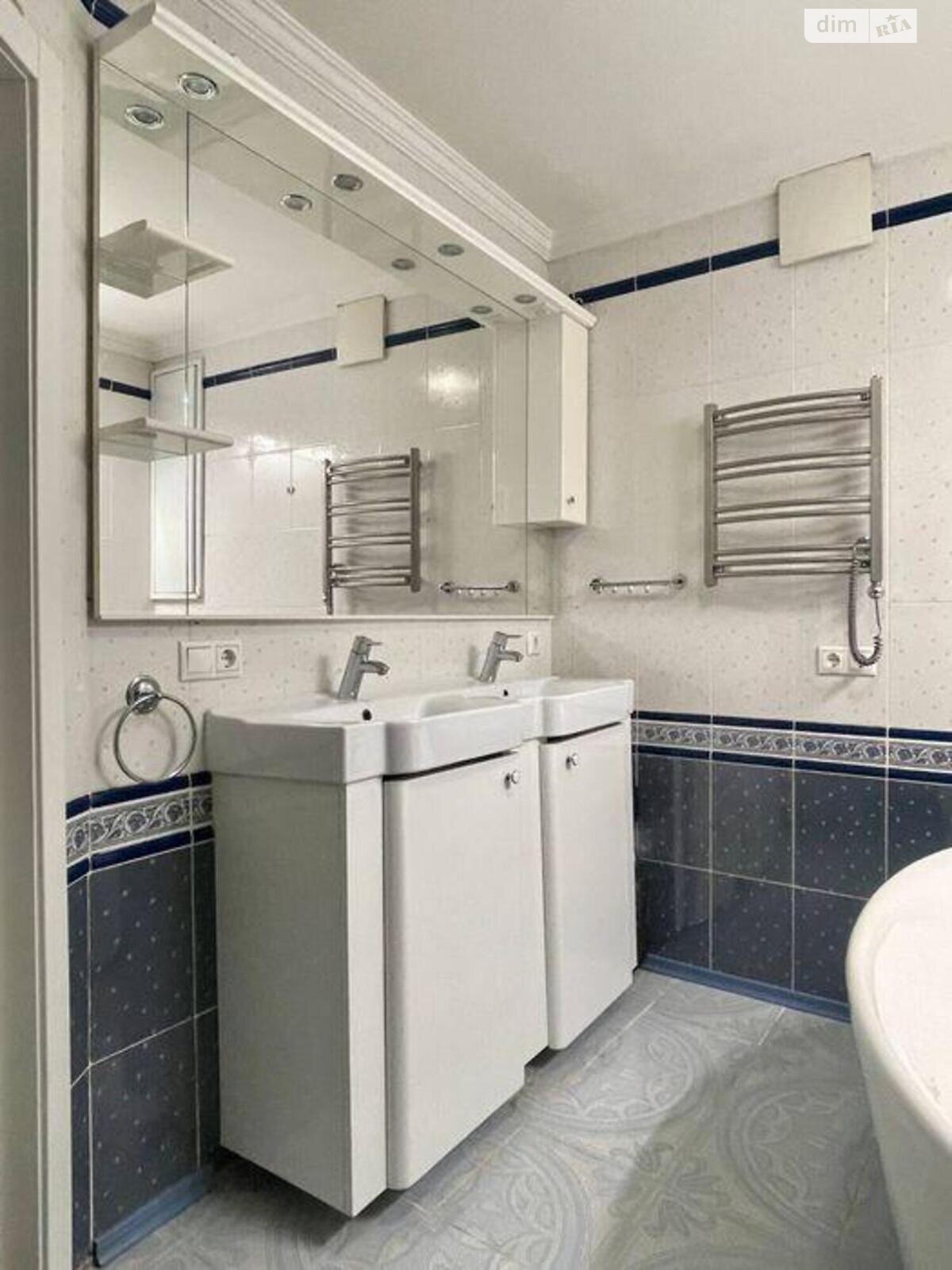 Продаж двокімнатної квартири в Києві, на вул. Гетьмана Вадима 1А, район Шулявка фото 1