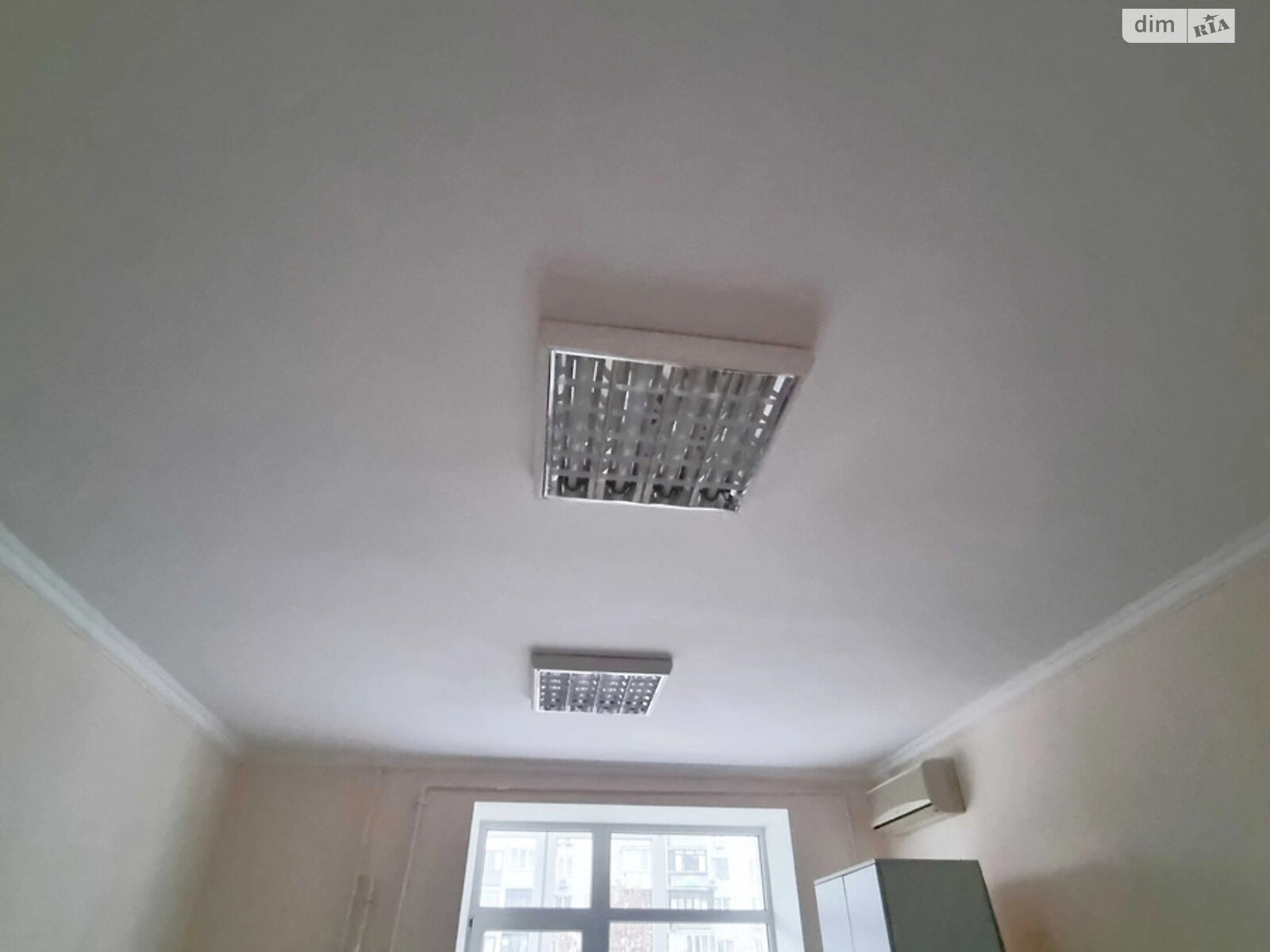 Продаж трикімнатної квартири в Києві, на вул. Казармена 4Д, район Шулявка фото 1 Продаж трикімнатної квартири в Києві, на вул. Казармена 4Д, район Шулявка фото 1