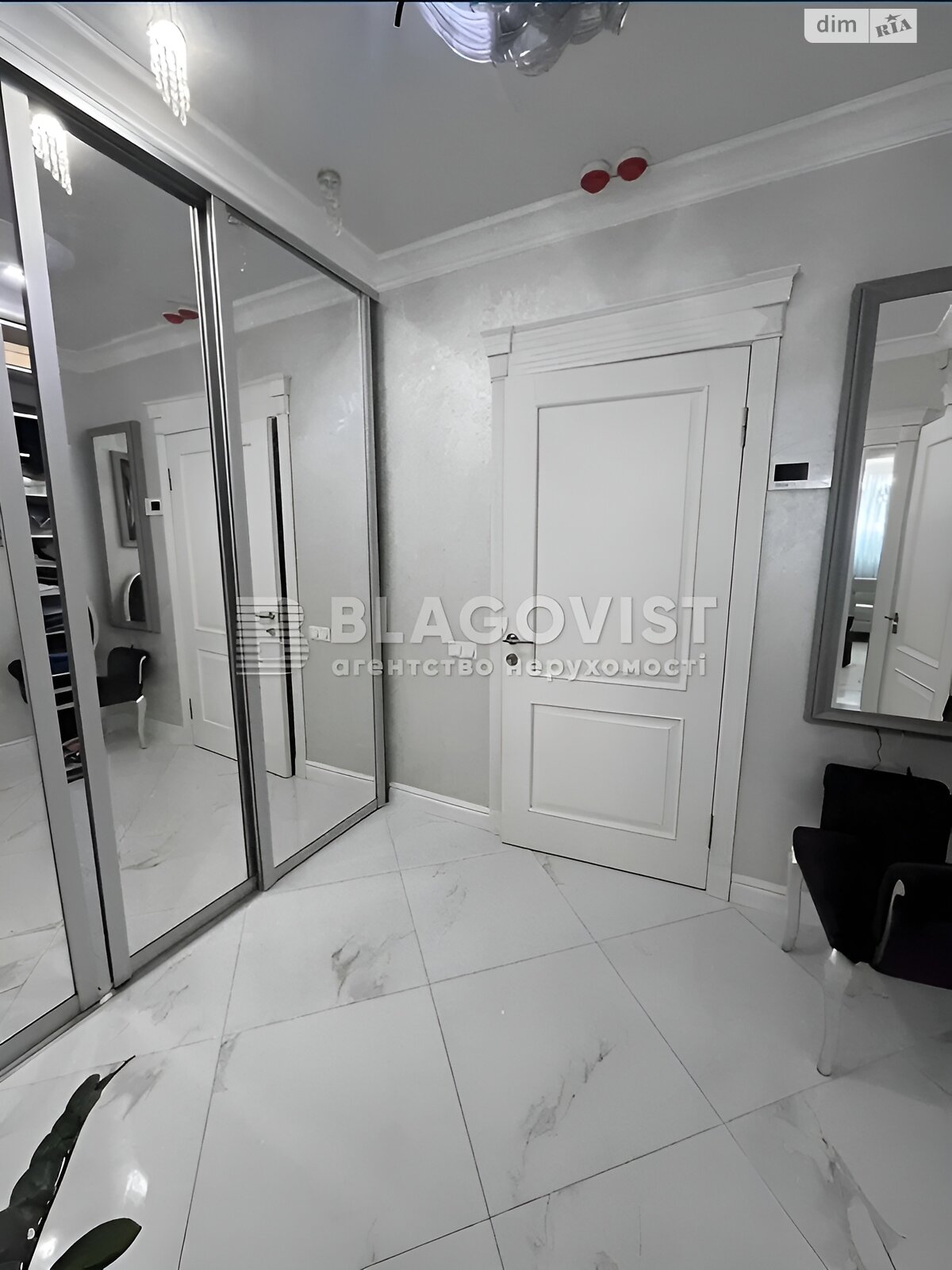 Продаж двокімнатної квартири в Києві, на вул. Казармена 6Г, район Шулявка фото 1 Продаж двокімнатної квартири в Києві, на вул. Казармена 6Г, район Шулявка фото 1