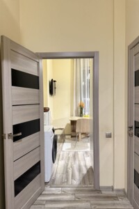 Продажа однокомнатной квартиры в Киеве, на ул. Кирилло-Мефодиевская 2 корпус 1, район Шулявка фото 2