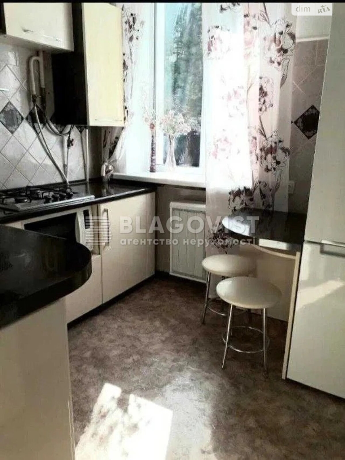 Продажа двухкомнатной квартиры в Киеве, на ул. Машиностроительная 34, район Шулявка фото 1