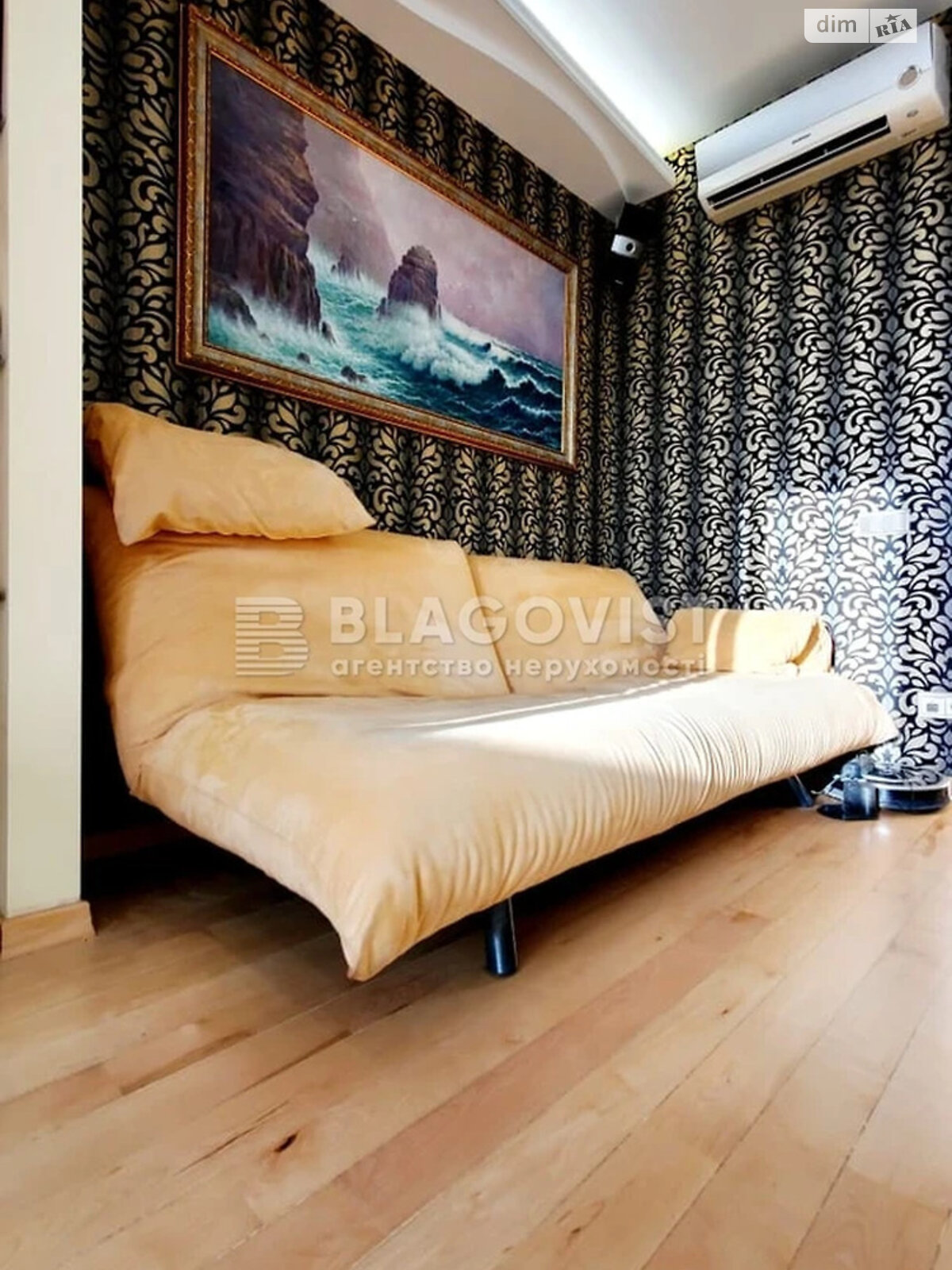 Продажа трехкомнатной квартиры в Киеве, на ул. Машиностроительная 21, район Шулявка фото 1