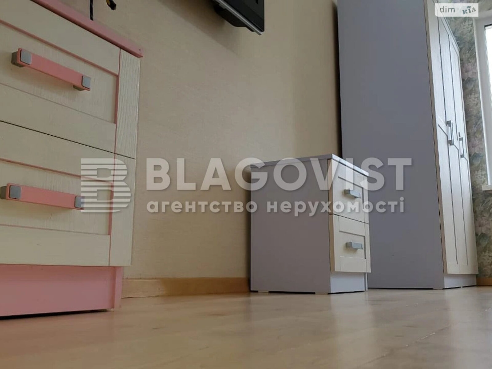 Продажа трехкомнатной квартиры в Киеве, на ул. Машиностроительная 21, район Шулявка фото 1