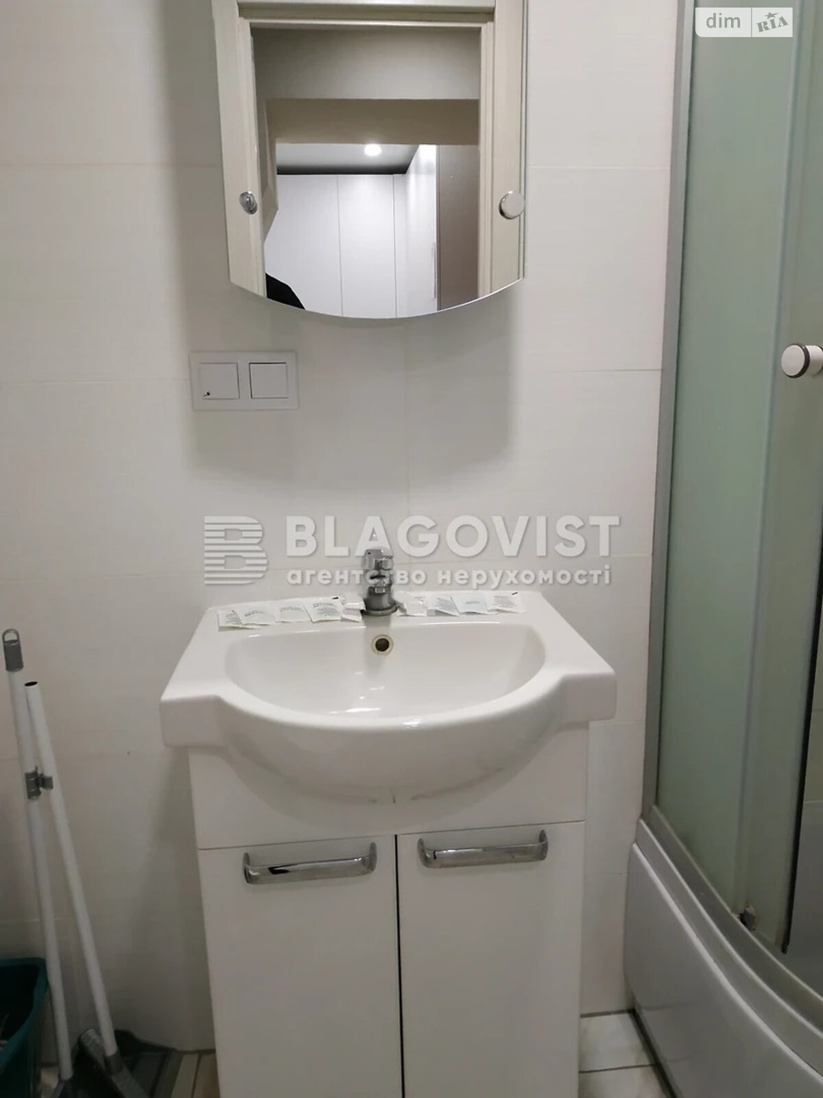 Продажа двухкомнатной квартиры в Киеве, на ул. Машиностроительная 41, район Шулявка фото 1