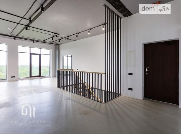Продажа пятикомнатной квартиры в Киеве, на просп. Победы 42, район Шулявка фото 1 Продажа пятикомнатной квартиры в Киеве, на просп. Победы 42, район Шулявка фото 1
