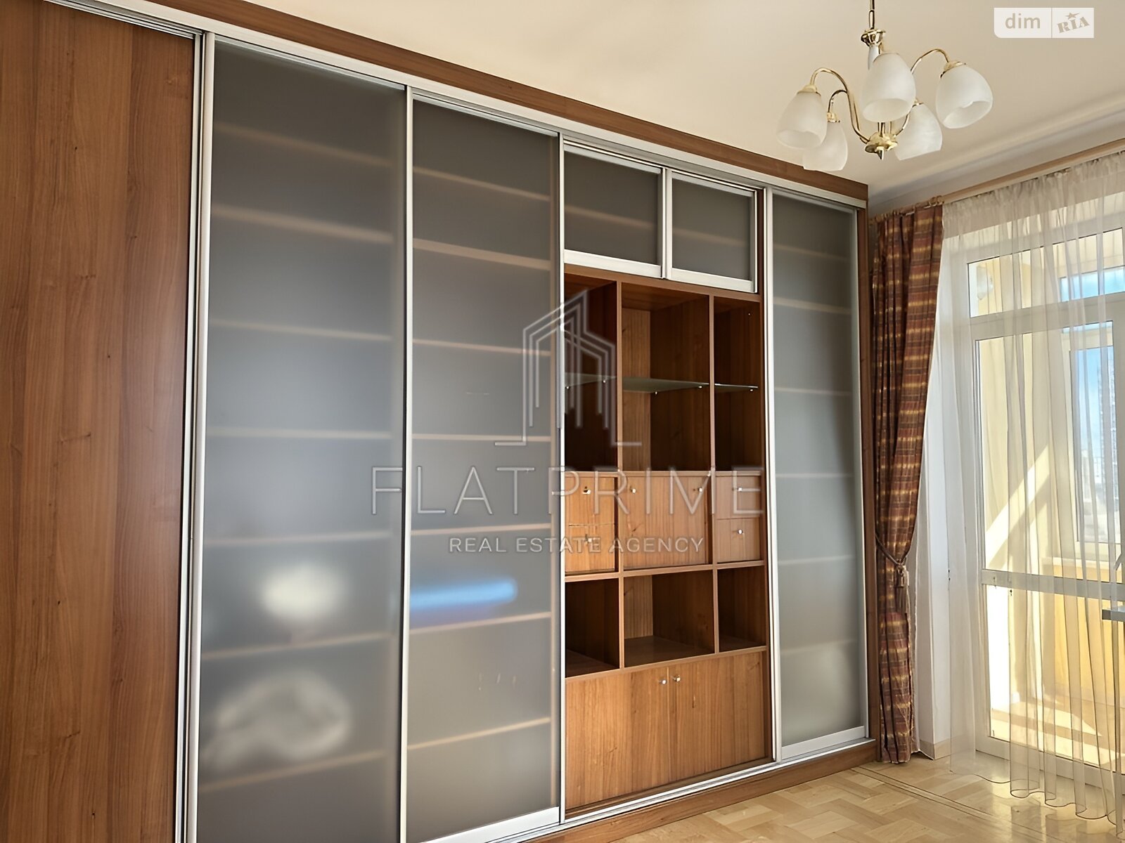 Продаж шестикімнатної квартири в Києві, на вул. Провіантська 3, район Шулявка фото 1 Продаж шестикімнатної квартири в Києві, на вул. Провіантська 3, район Шулявка фото 1