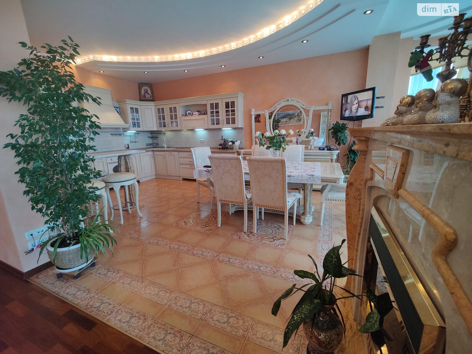 Продажа трехкомнатной квартиры в Киеве, на ул. Провиантская 3, район Шулявка фото 1 Продажа трехкомнатной квартиры в Киеве, на ул. Провиантская 3, район Шулявка фото 1