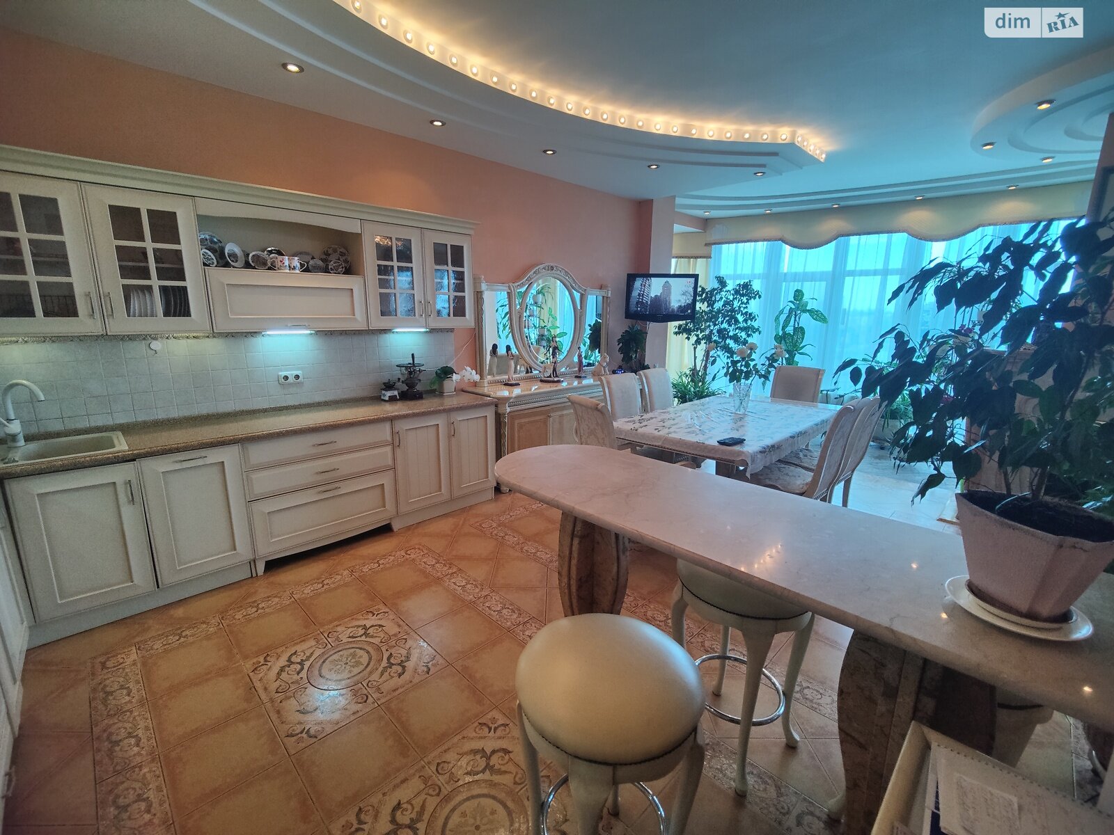 Продажа трехкомнатной квартиры в Киеве, на ул. Провиантская 3, район Шулявка фото 1 Продажа трехкомнатной квартиры в Киеве, на ул. Провиантская 3, район Шулявка фото 1