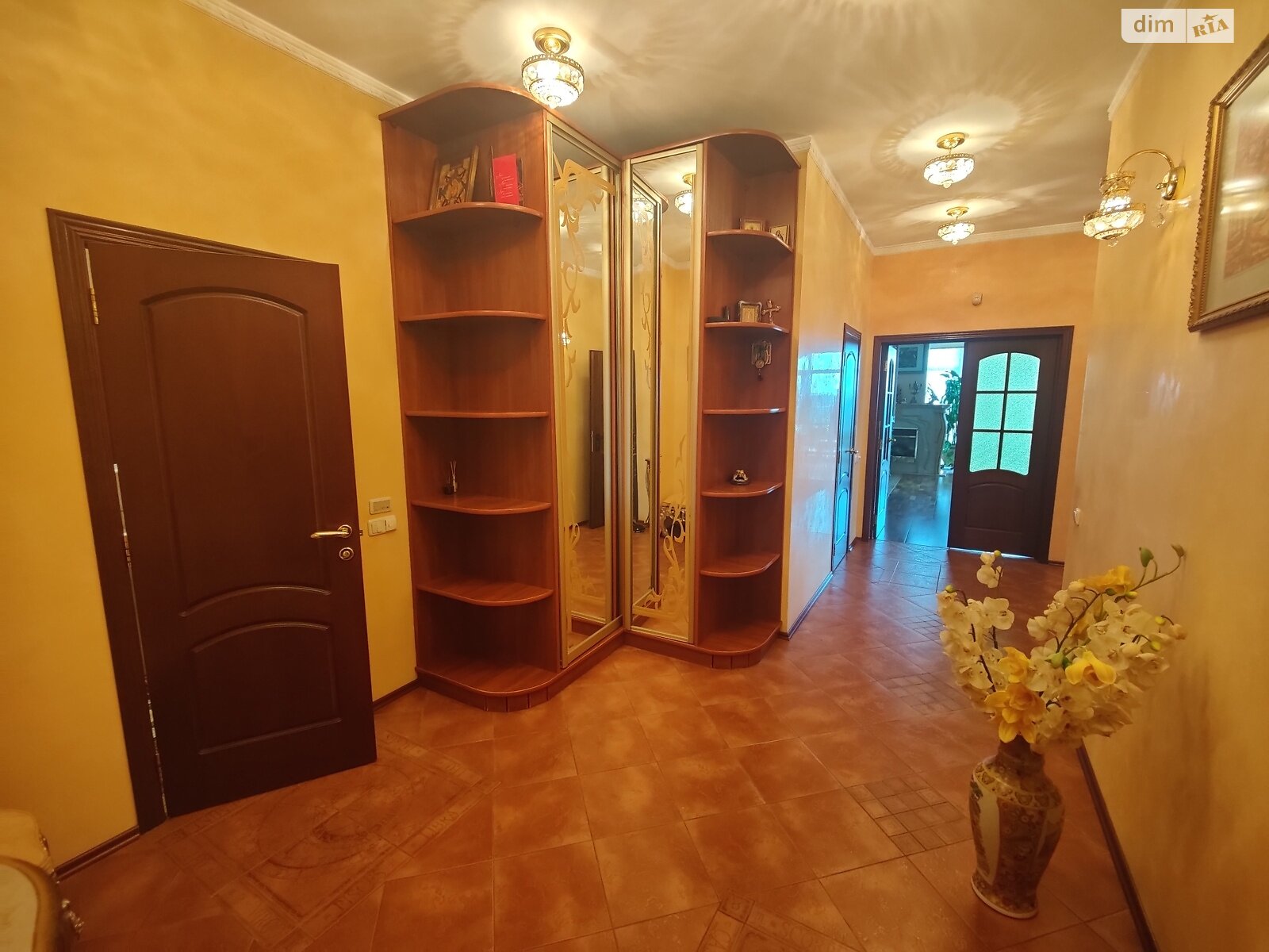 Продажа трехкомнатной квартиры в Киеве, на ул. Провиантская 3, район Шулявка фото 1 Продажа трехкомнатной квартиры в Киеве, на ул. Провиантская 3, район Шулявка фото 1