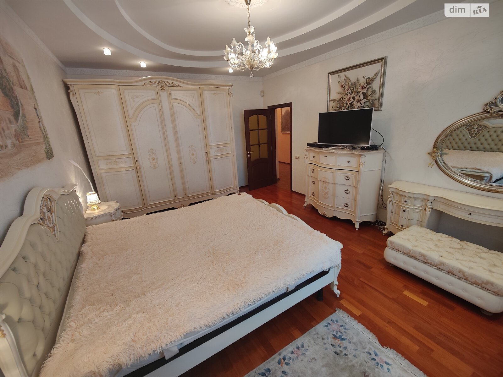Продажа трехкомнатной квартиры в Киеве, на ул. Провиантская 3, район Шулявка фото 1 Продажа трехкомнатной квартиры в Киеве, на ул. Провиантская 3, район Шулявка фото 1