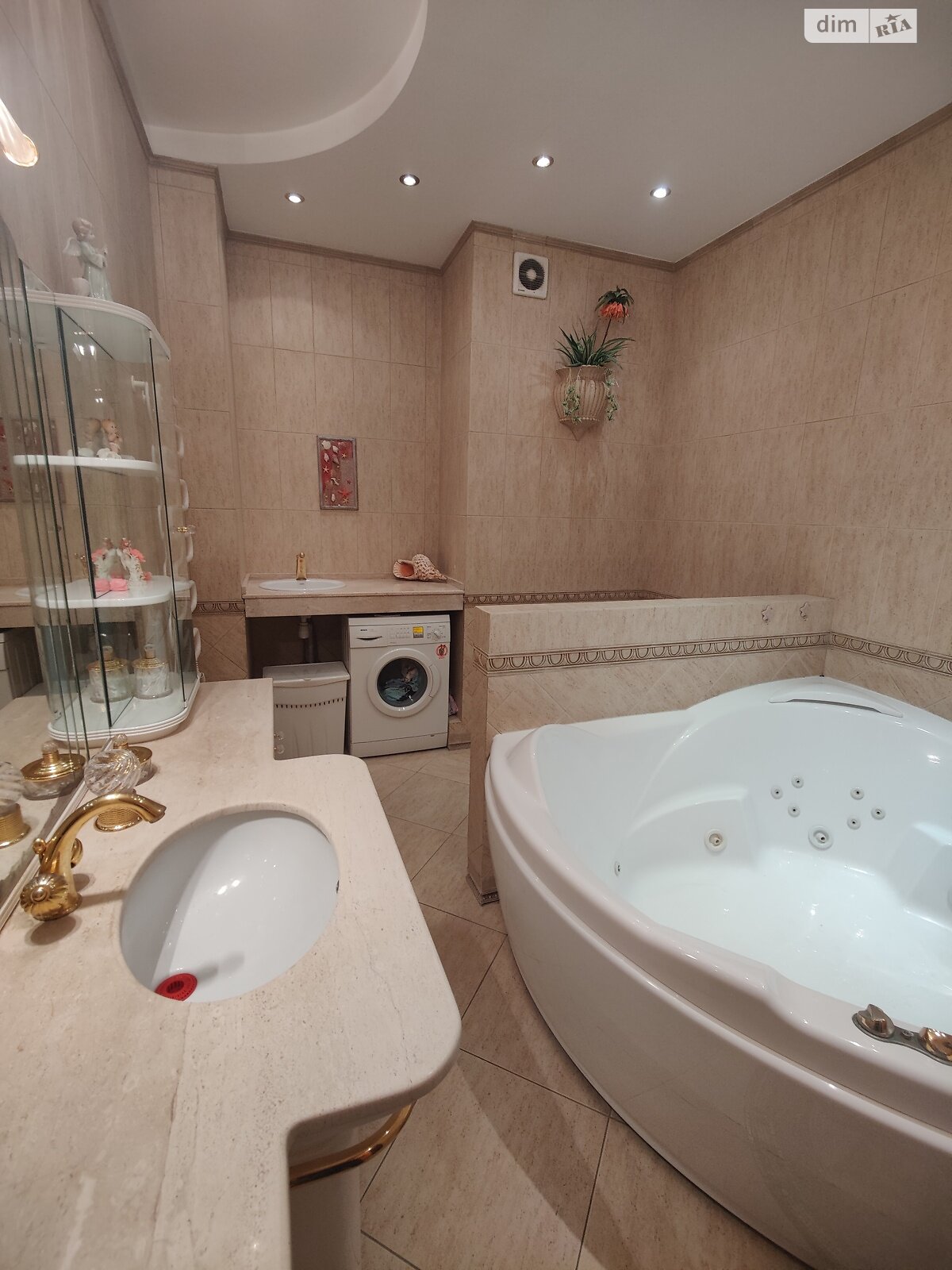 Продажа трехкомнатной квартиры в Киеве, на ул. Провиантская 3, район Шулявка фото 1 Продажа трехкомнатной квартиры в Киеве, на ул. Провиантская 3, район Шулявка фото 1