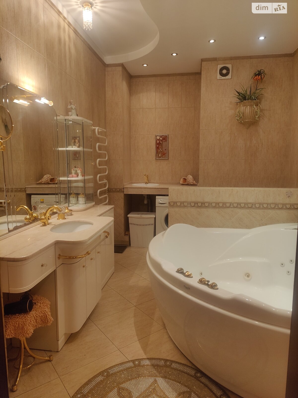 Продажа трехкомнатной квартиры в Киеве, на ул. Провиантская 3, район Шулявка фото 1 Продажа трехкомнатной квартиры в Киеве, на ул. Провиантская 3, район Шулявка фото 1