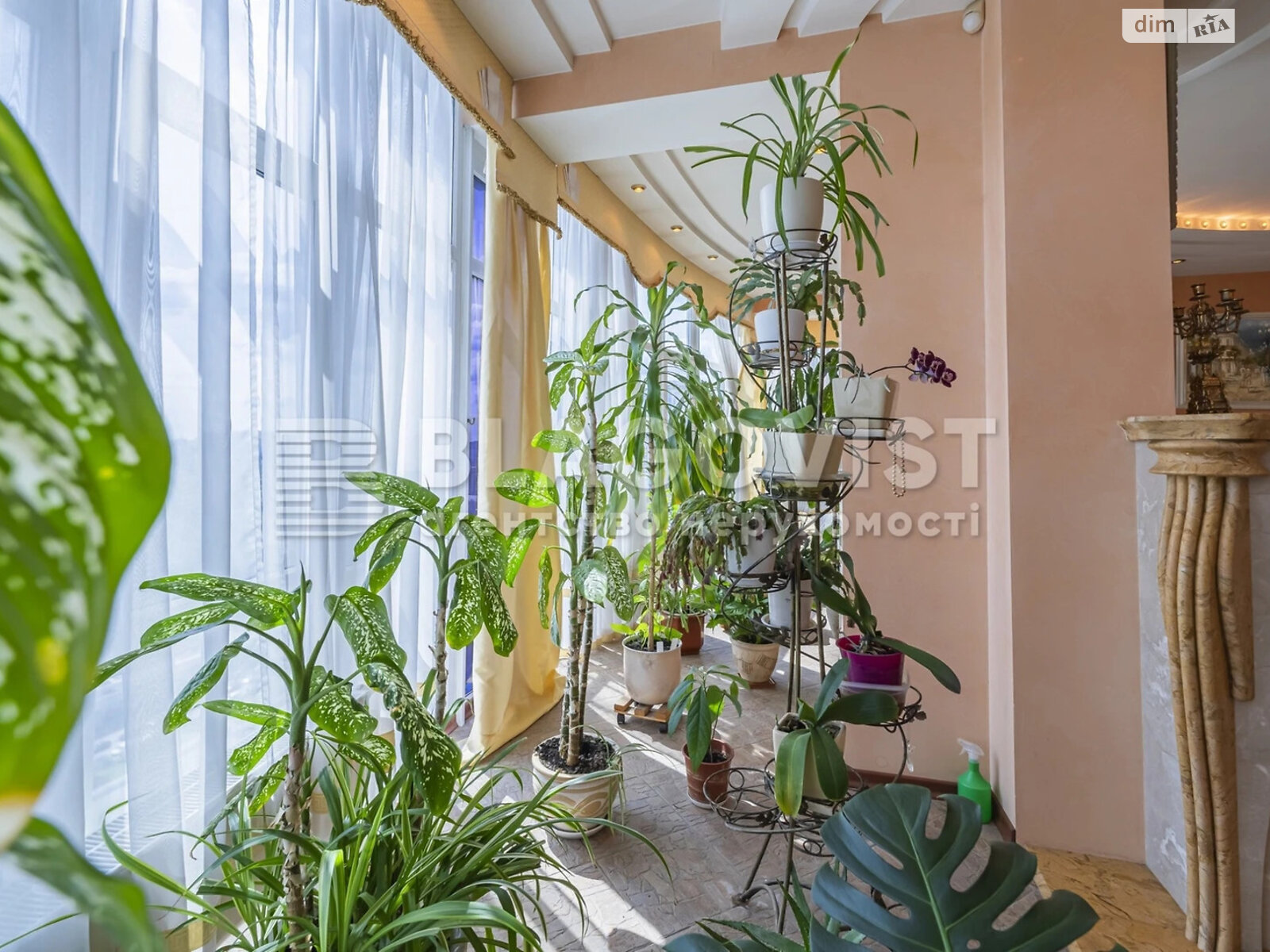 Продажа четырехкомнатной квартиры в Киеве, на ул. Провиантская 3, район Шулявка фото 1 Продажа четырехкомнатной квартиры в Киеве, на ул. Провиантская 3, район Шулявка фото 1