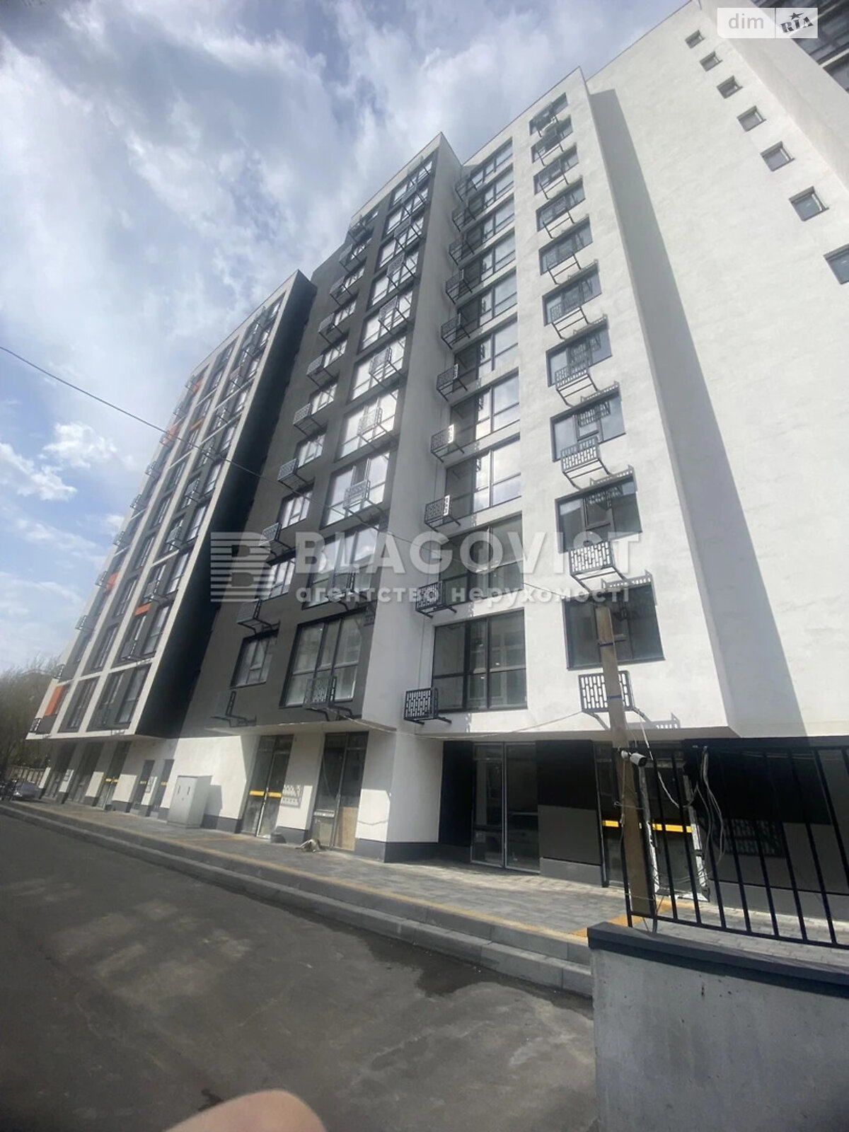 Продаж двокімнатної квартири в Києві, на вул. Ростиславська 5А, район Шулявка фото 1 Продаж двокімнатної квартири в Києві, на вул. Ростиславська 5А, район Шулявка фото 1