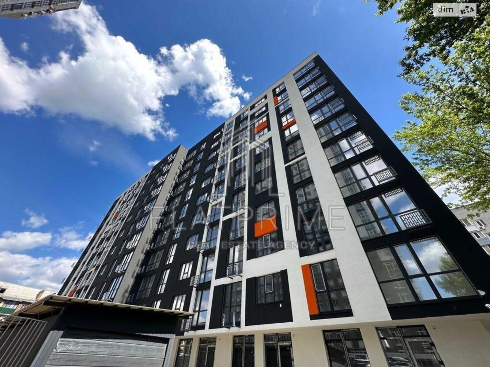 Продаж трикімнатної квартири в Києві, на вул. Ростиславська 5А, район Шулявка фото 1 Продаж трикімнатної квартири в Києві, на вул. Ростиславська 5А, район Шулявка фото 1