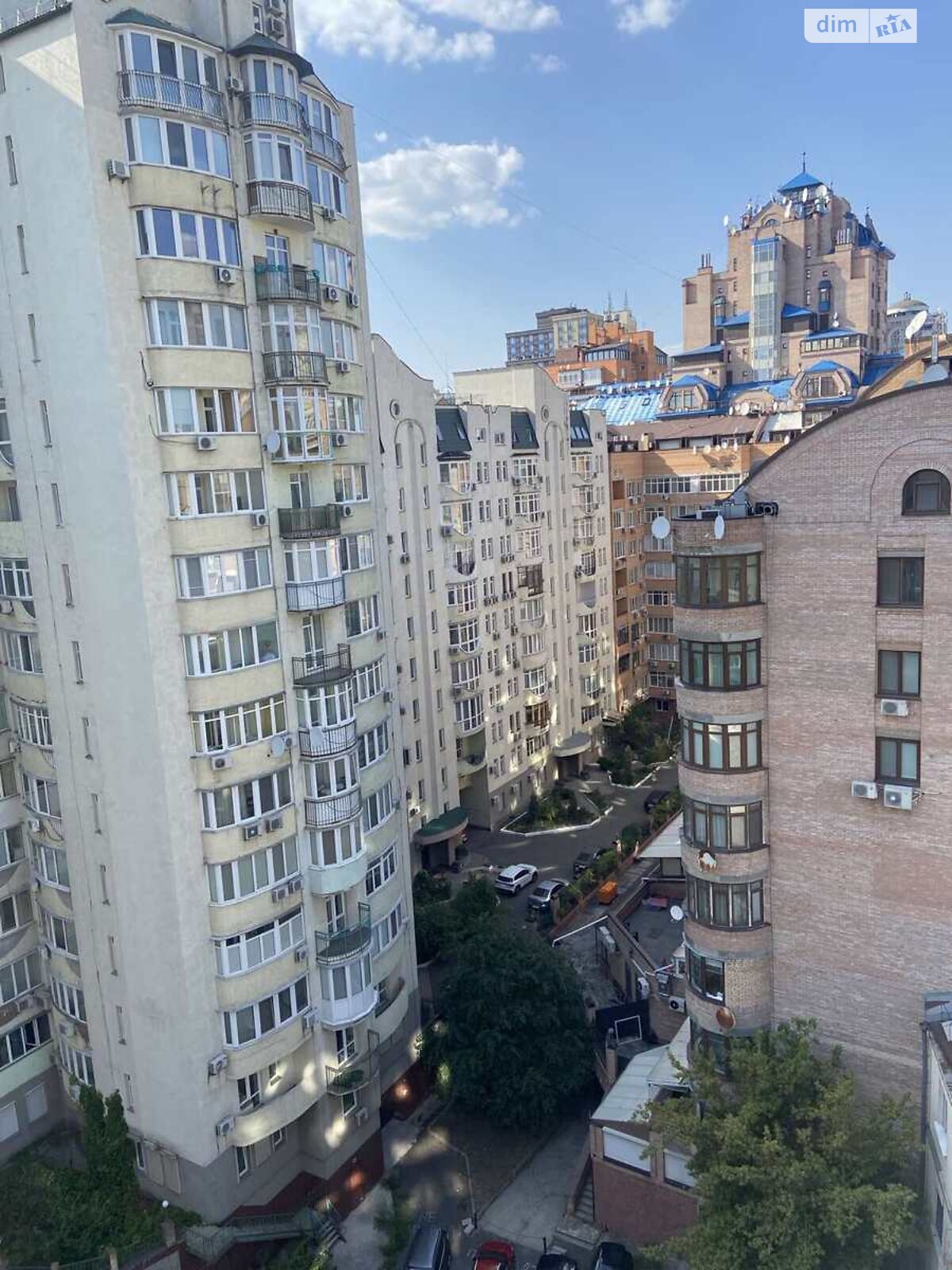 Продаж двокімнатної квартири в Києві, на вул. Олександра Кониського 37-41, район Солдатська Слобідка фото 1 Продаж двокімнатної квартири в Києві, на вул. Олександра Кониського 37-41, район Солдатська Слобідка фото 1