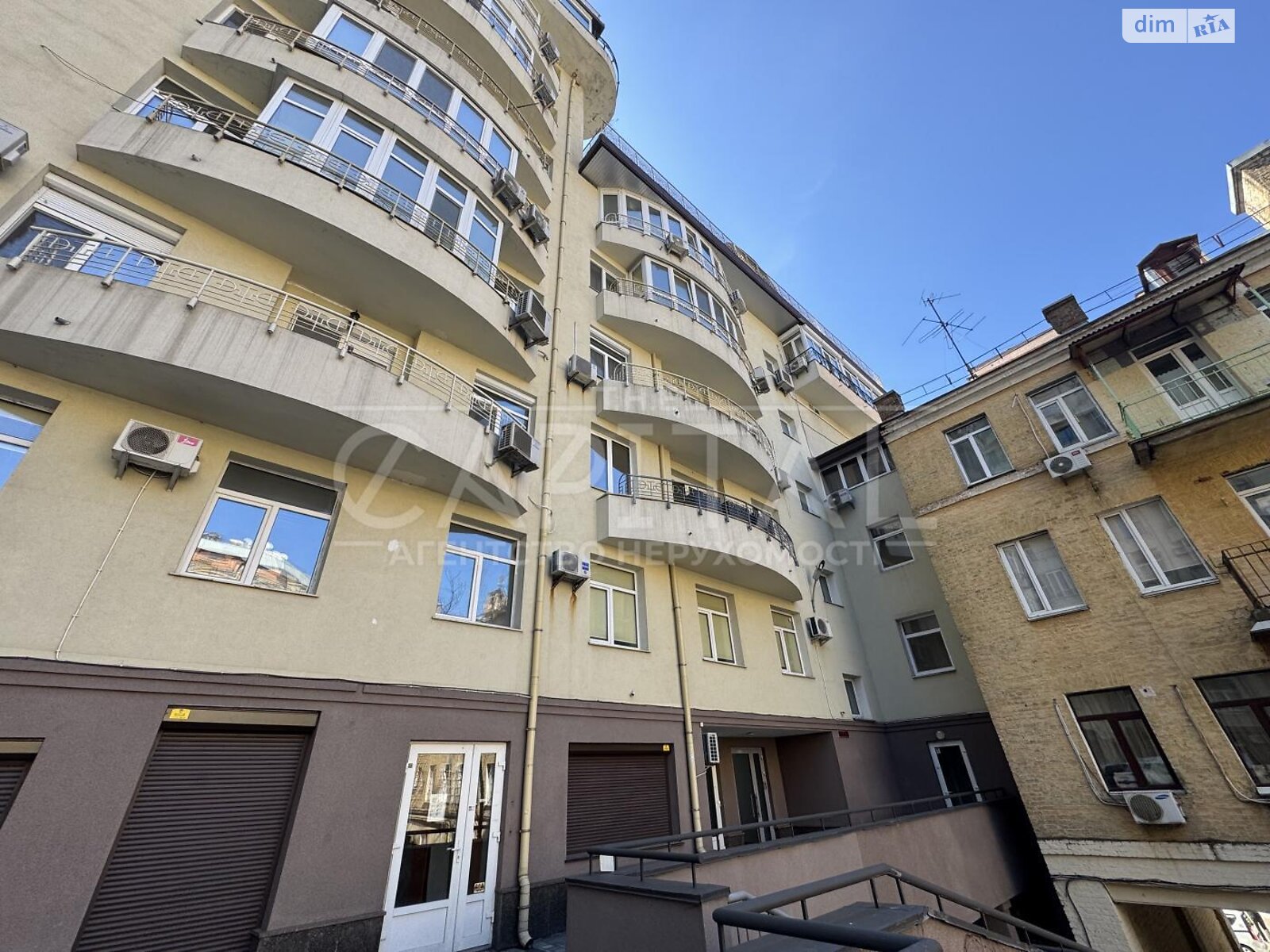 Продажа четырехкомнатной квартиры в Киеве, на ул. Александра Конисского 46/11, район Солдатская Слободка фото 1 Продажа четырехкомнатной квартиры в Киеве, на ул. Александра Конисского 46/11, район Солдатская Слободка фото 1