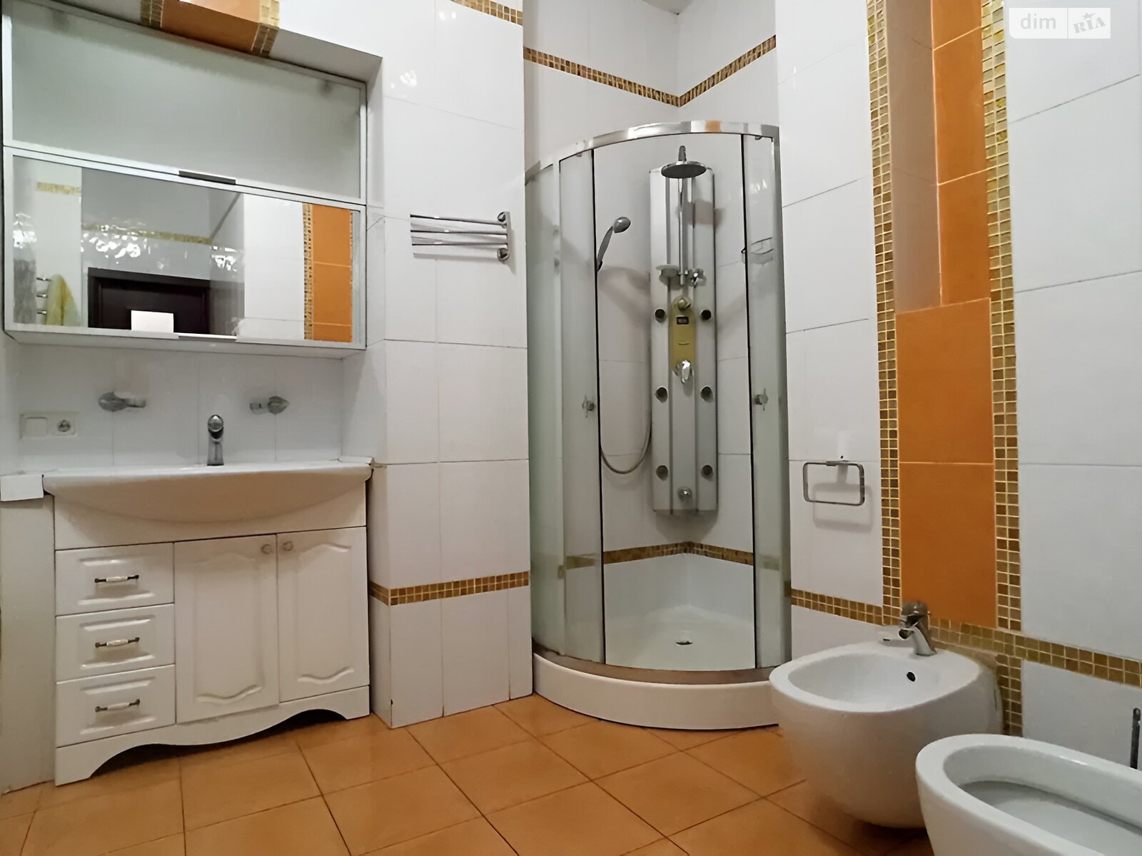 Продаж чотирикімнатної квартири в Києві, на вул. Олександра Кониського 60, район Солдатська Слобідка фото 1 Продаж чотирикімнатної квартири в Києві, на вул. Олександра Кониського 60, район Солдатська Слобідка фото 1