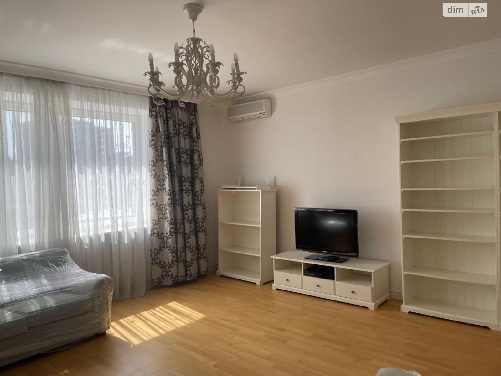 Продажа пятикомнатной квартиры в Киеве, на ул. Александра Конисского 52/58, район Солдатская Слободка фото 1 Продажа пятикомнатной квартиры в Киеве, на ул. Александра Конисского 52/58, район Солдатская Слободка фото 1