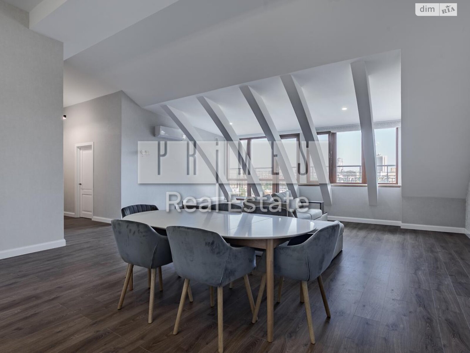 Продажа четырехкомнатной квартиры в Киеве, на ул. Александра Конисского 46/11, район Солдатская Слободка фото 1 Продажа четырехкомнатной квартиры в Киеве, на ул. Александра Конисского 46/11, район Солдатская Слободка фото 1