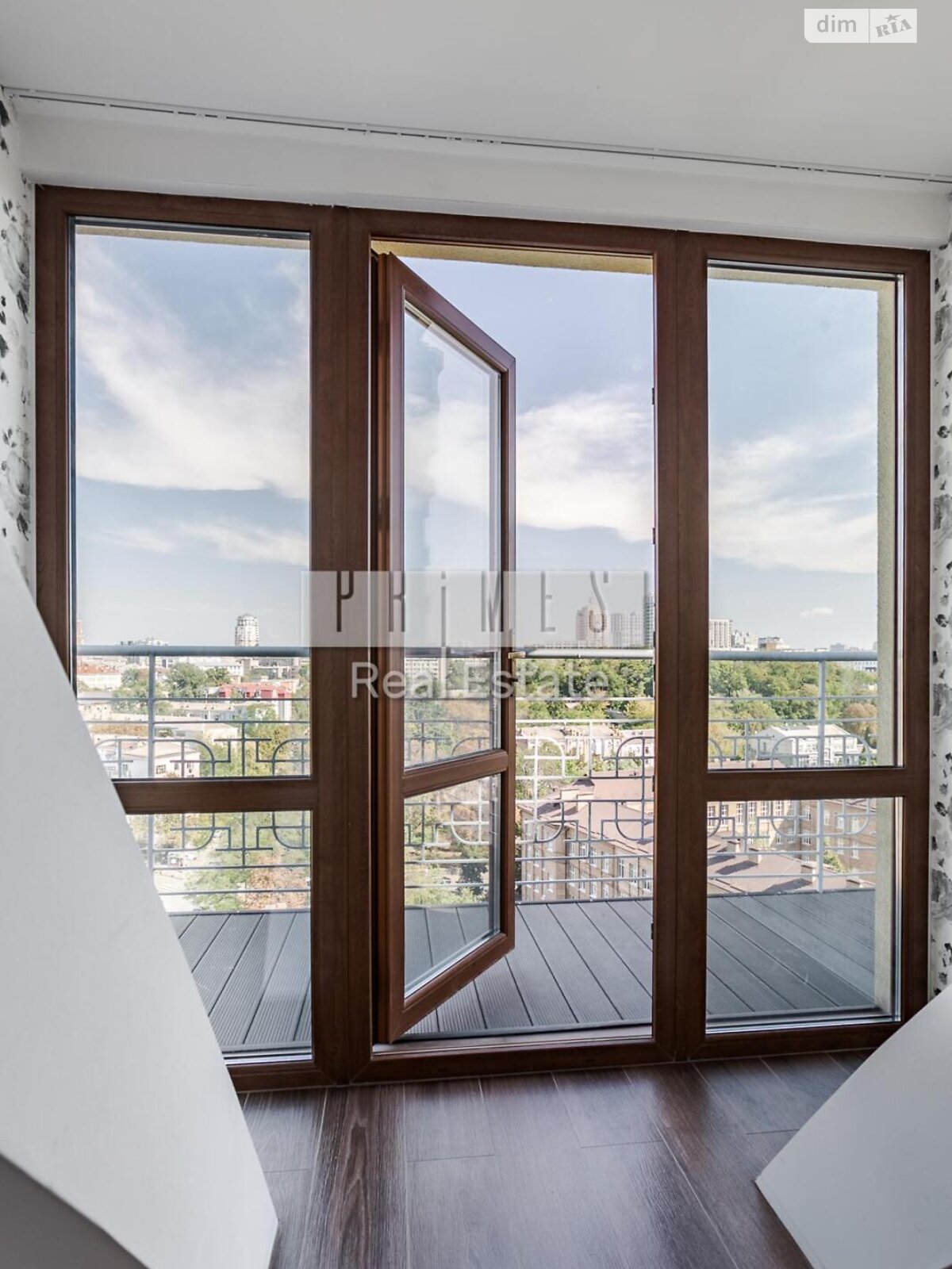 Продажа четырехкомнатной квартиры в Киеве, на ул. Александра Конисского 46/11, район Солдатская Слободка фото 1 Продажа четырехкомнатной квартиры в Киеве, на ул. Александра Конисского 46/11, район Солдатская Слободка фото 1