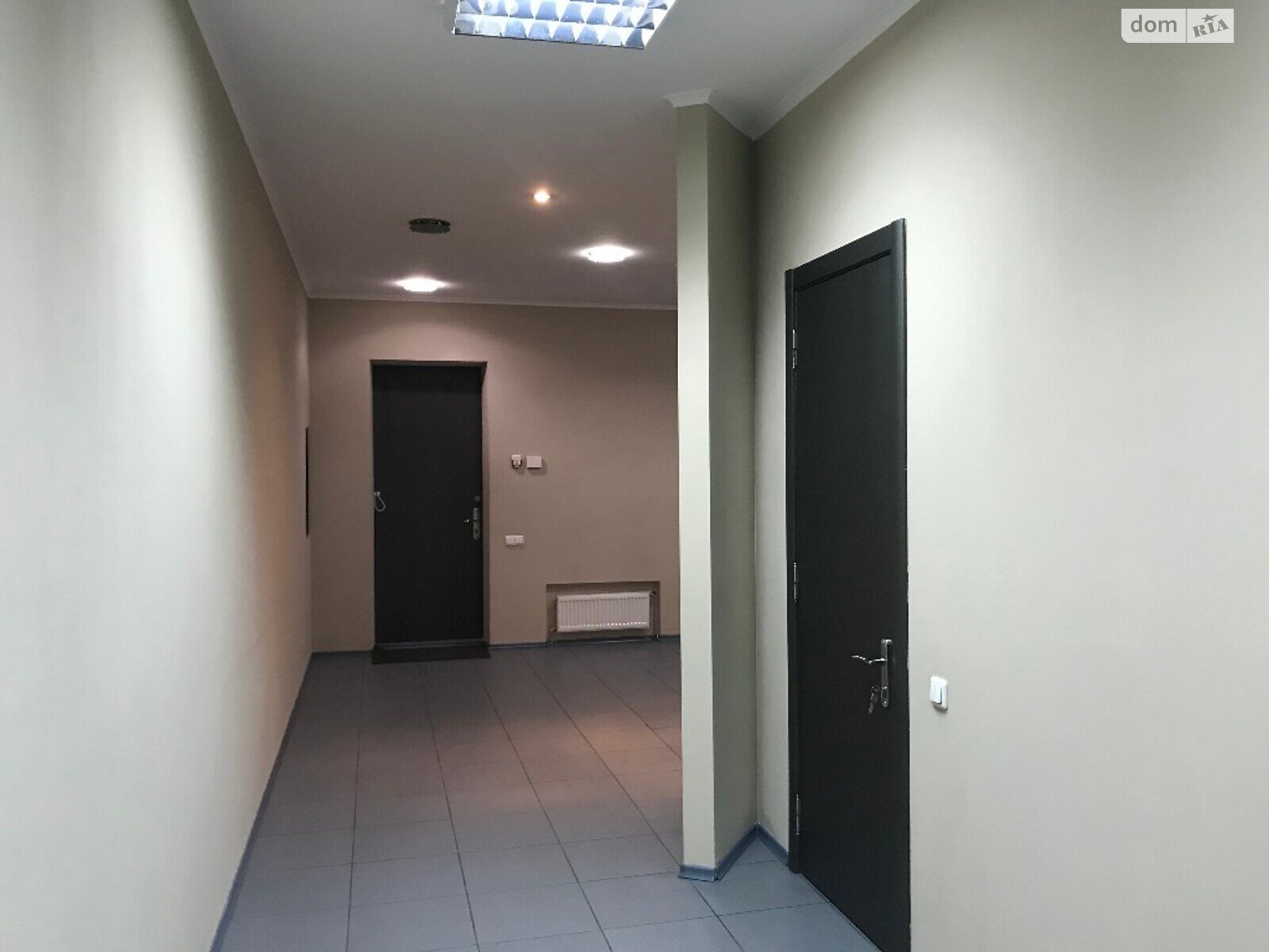 Продаж трикімнатної квартири в Києві, на вул. Павлівська 17, район Солдатська Слобідка фото 1 Продаж трикімнатної квартири в Києві, на вул. Павлівська 17, район Солдатська Слобідка фото 1