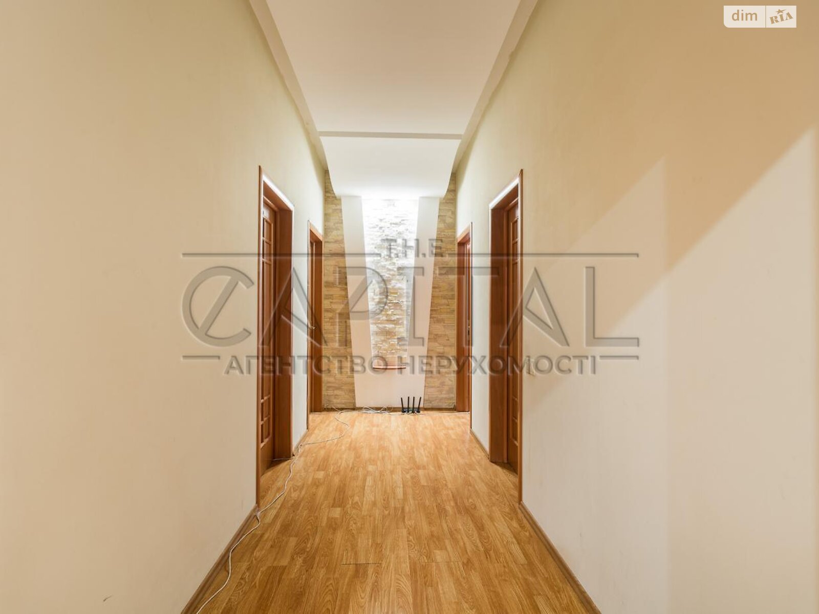 Продажа пятикомнатной квартиры в Киеве, на ул. Дмитриевская (Куреневка) 69, район Солдатская Слободка фото 1 Продажа пятикомнатной квартиры в Киеве, на ул. Дмитриевская (Куреневка) 69, район Солдатская Слободка фото 1