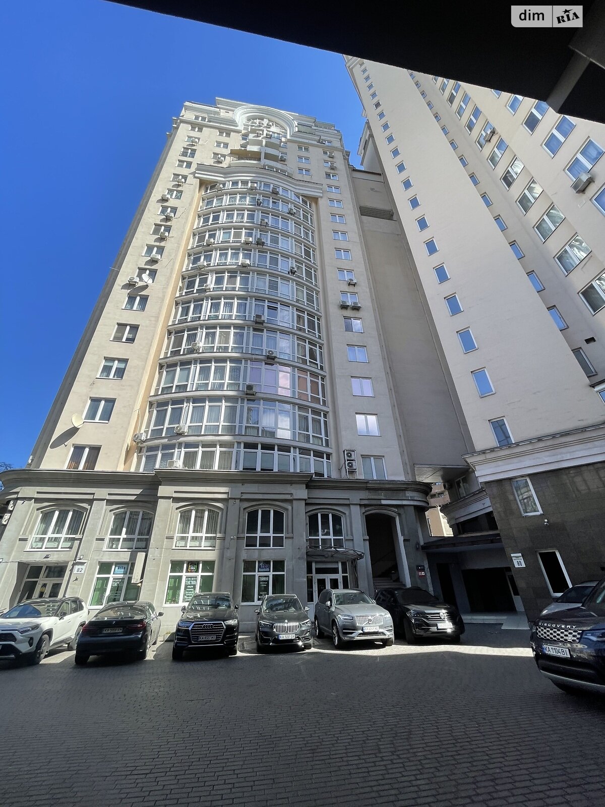 Продаж чотирикімнатної квартири в Києві, на вул. Дмитрівська 80, район Шевченківський фото 1 Продаж чотирикімнатної квартири в Києві, на вул. Дмитрівська 80, район Шевченківський фото 1