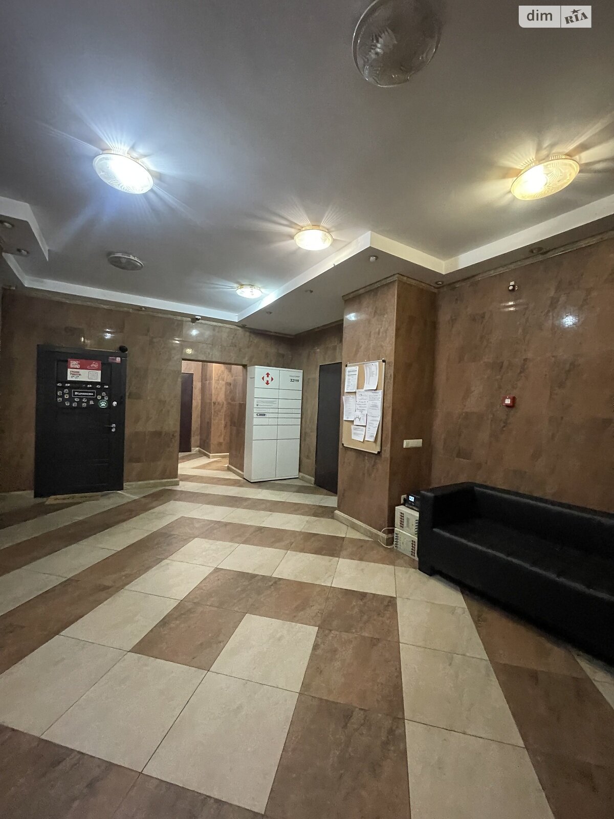 Продаж чотирикімнатної квартири в Києві, на вул. Дмитрівська 80, район Шевченківський фото 1 Продаж чотирикімнатної квартири в Києві, на вул. Дмитрівська 80, район Шевченківський фото 1