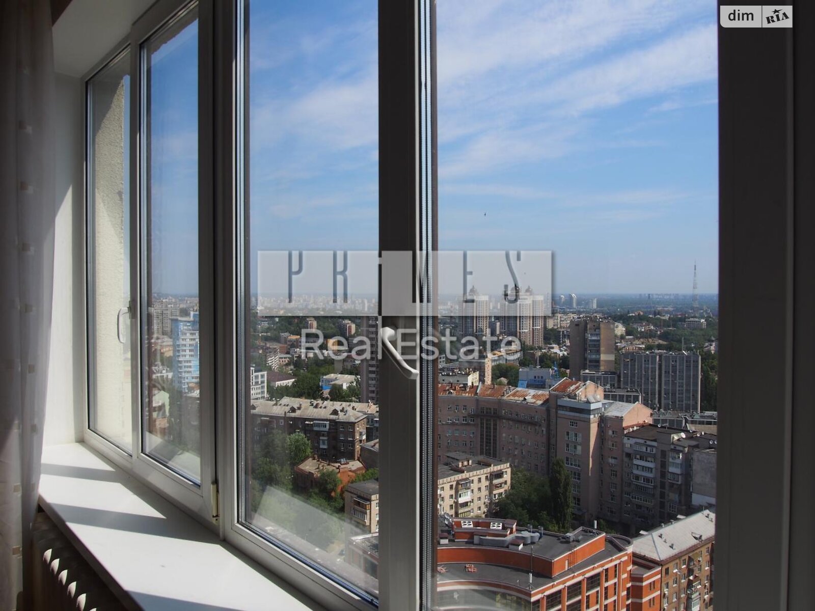 Продажа двухкомнатной квартиры в Киеве, на ул. Дмитриевская 69, район Солдатская Слободка фото 1 Продажа двухкомнатной квартиры в Киеве, на ул. Дмитриевская 69, район Солдатская Слободка фото 1