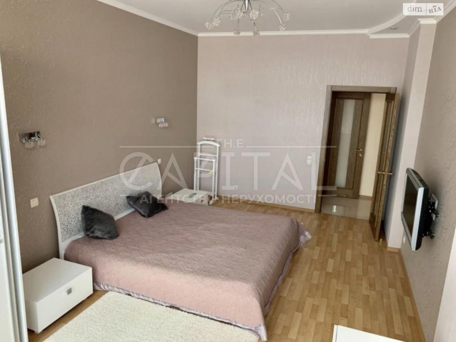 Продажа двухкомнатной квартиры в Киеве, на ул. Дмитриевская 82, район Солдатская Слободка фото 1 Продажа двухкомнатной квартиры в Киеве, на ул. Дмитриевская 82, район Солдатская Слободка фото 1