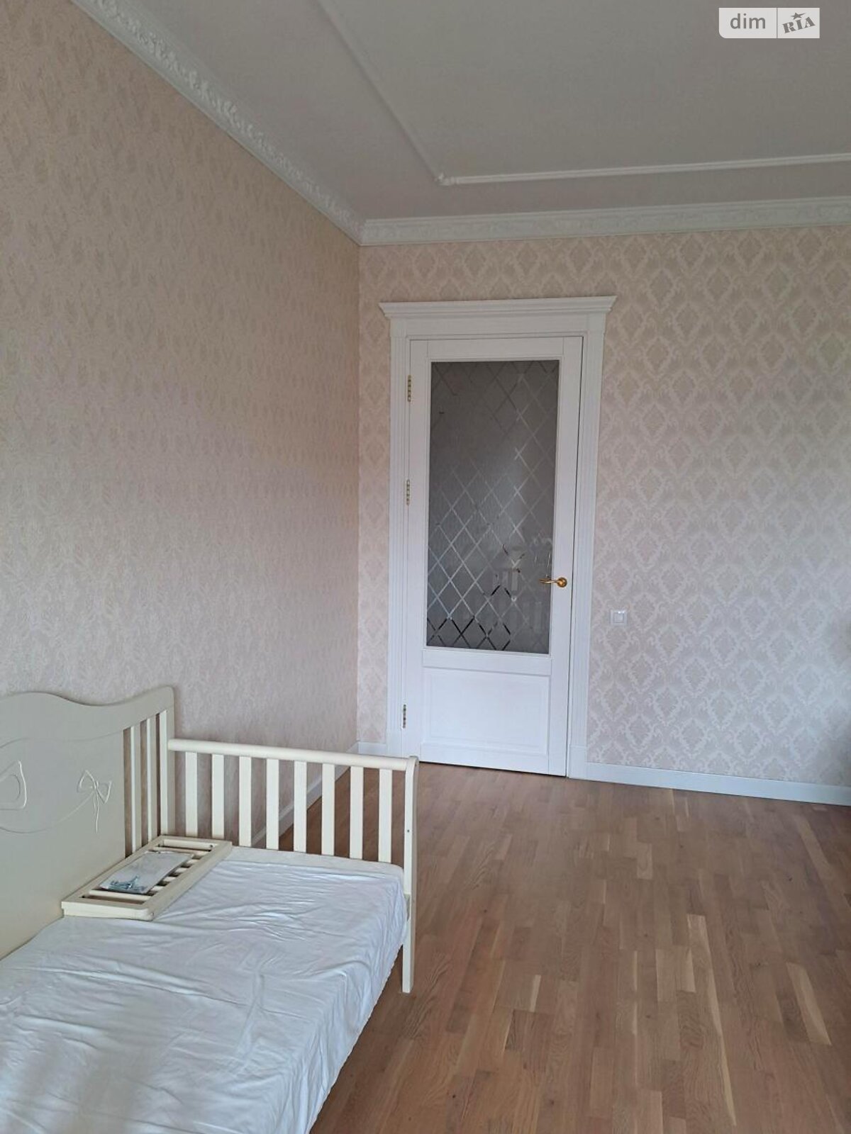 Продаж трикімнатної квартири в Києві, на вул. Дмитрівська 17А, район Солдатська Слобідка фото 1 Продаж трикімнатної квартири в Києві, на вул. Дмитрівська 17А, район Солдатська Слобідка фото 1