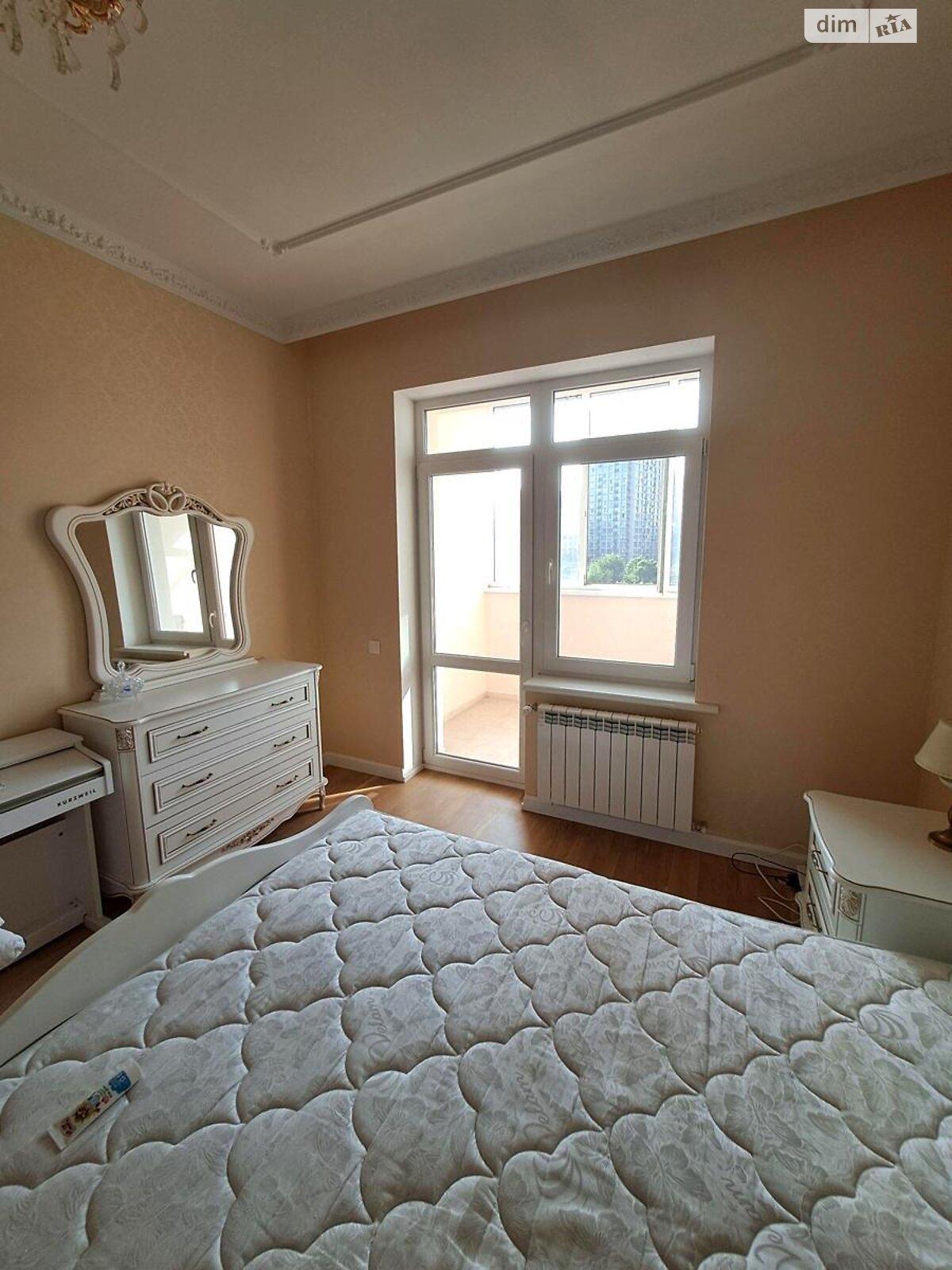 Продаж трикімнатної квартири в Києві, на вул. Дмитрівська 17А, район Солдатська Слобідка фото 1 Продаж трикімнатної квартири в Києві, на вул. Дмитрівська 17А, район Солдатська Слобідка фото 1