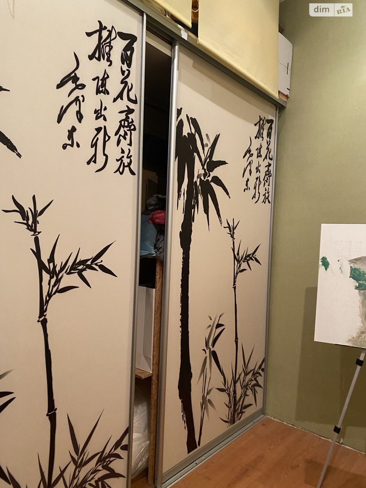 Продаж п`ятикімнатної квартири в Києві, на вул. Дмитрівська 19А, район Солдатська Слобідка фото 1 Продаж п`ятикімнатної квартири в Києві, на вул. Дмитрівська 19А, район Солдатська Слобідка фото 1