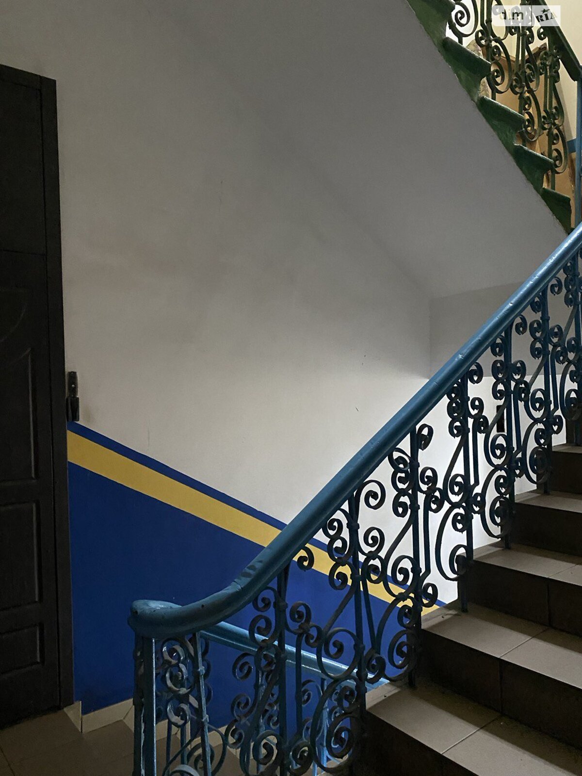 Продаж п`ятикімнатної квартири в Києві, на вул. Дмитрівська 19А, район Солдатська Слобідка фото 1 Продаж п`ятикімнатної квартири в Києві, на вул. Дмитрівська 19А, район Солдатська Слобідка фото 1