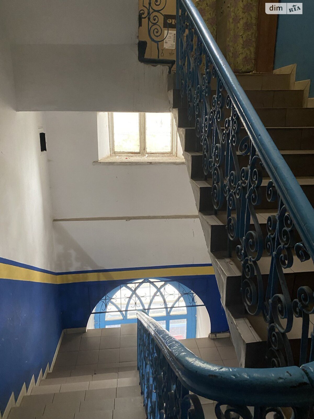 Продаж п`ятикімнатної квартири в Києві, на вул. Дмитрівська 19А, район Солдатська Слобідка фото 1 Продаж п`ятикімнатної квартири в Києві, на вул. Дмитрівська 19А, район Солдатська Слобідка фото 1